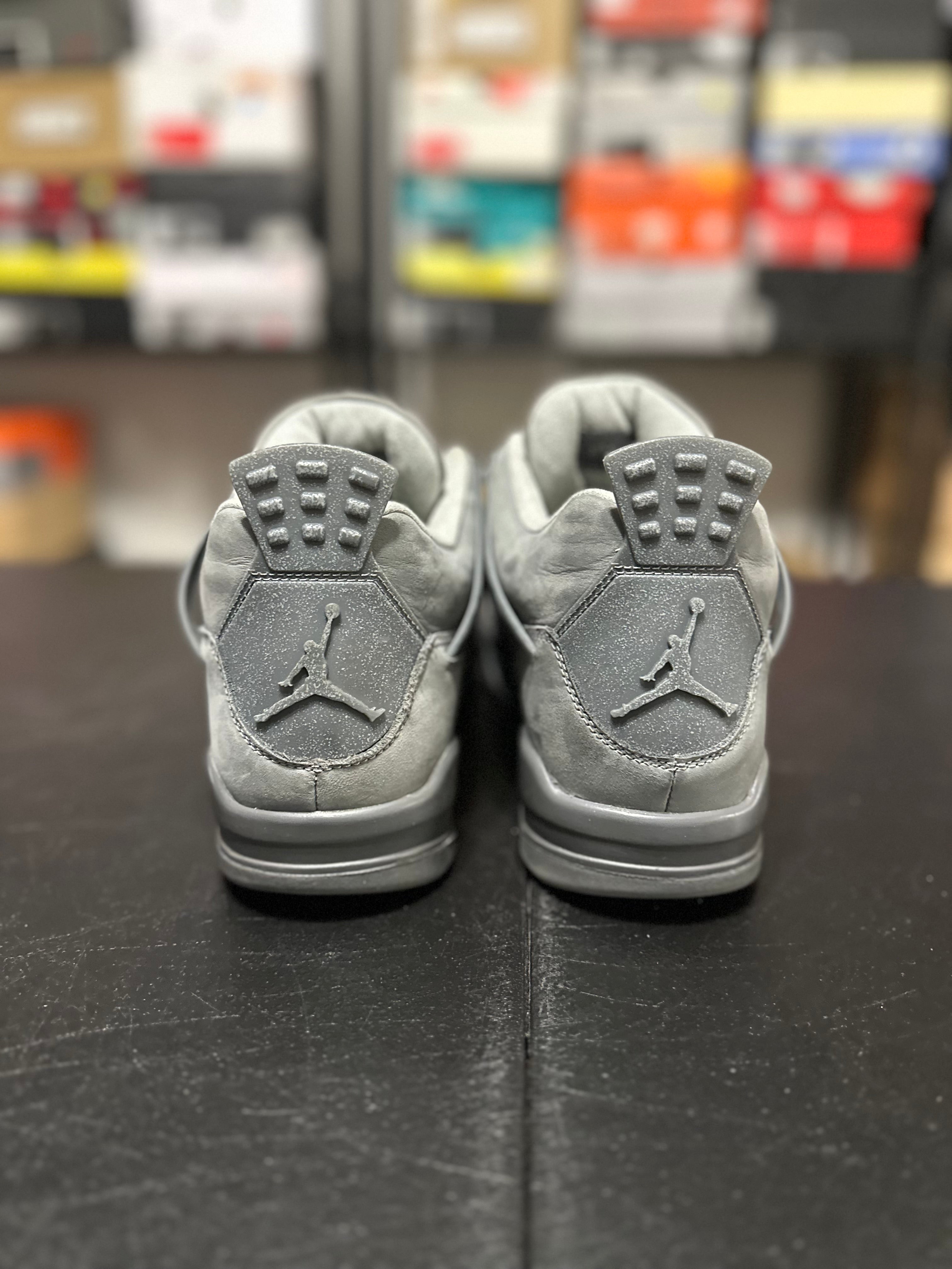 Size 9 - J4 wet cement