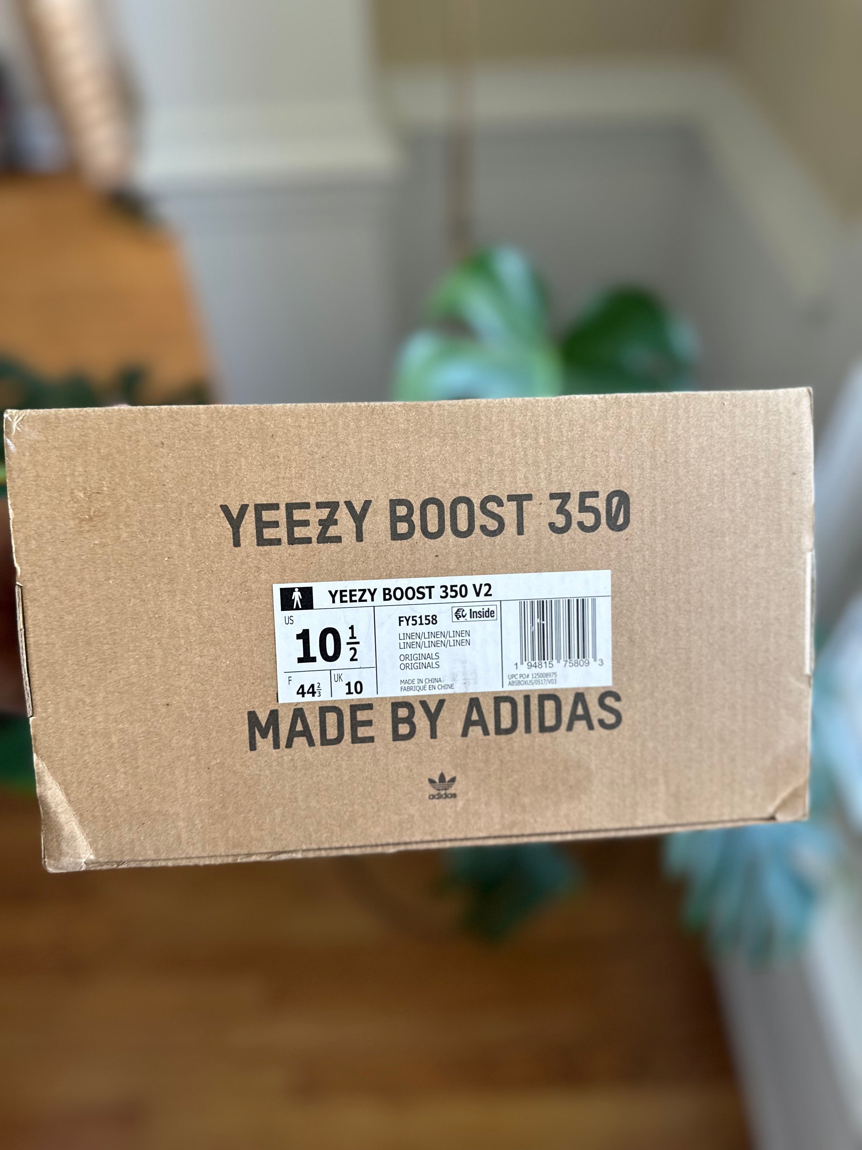 Size 10.5 - YZY 350 linen