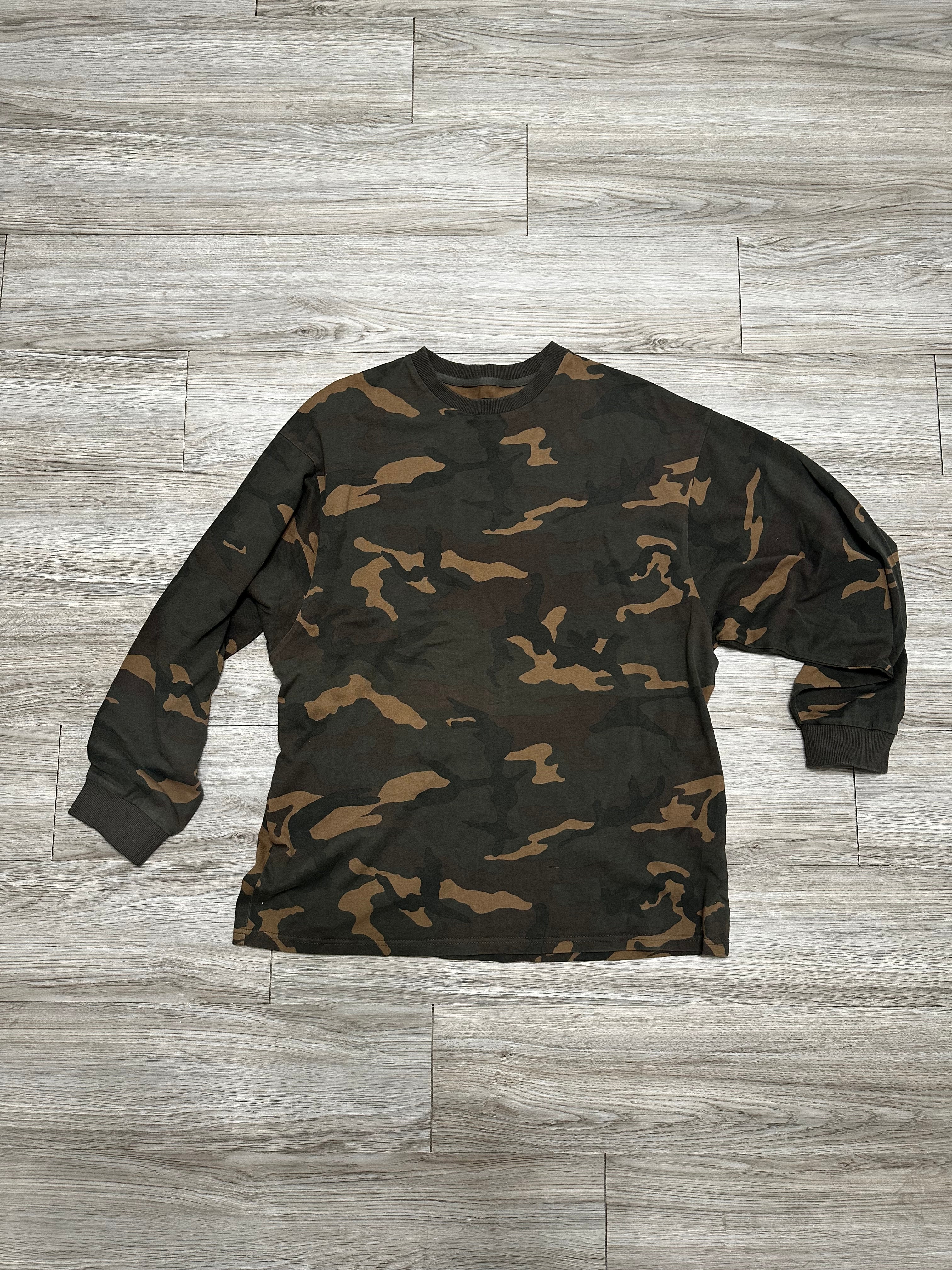 Size S - Yeezy season 1 camo longsleeve