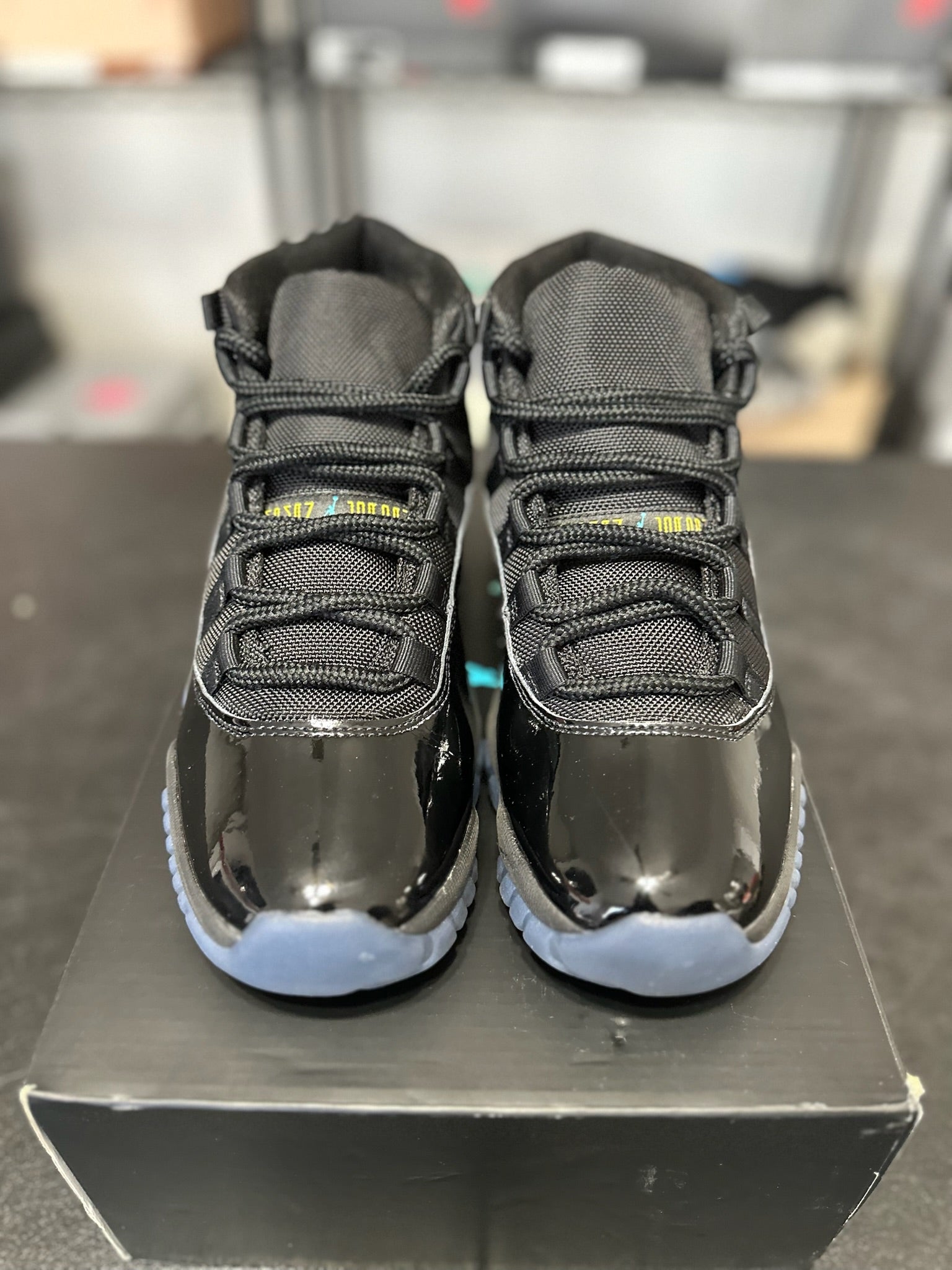 Size 8.5 - J11 Gamma Blue