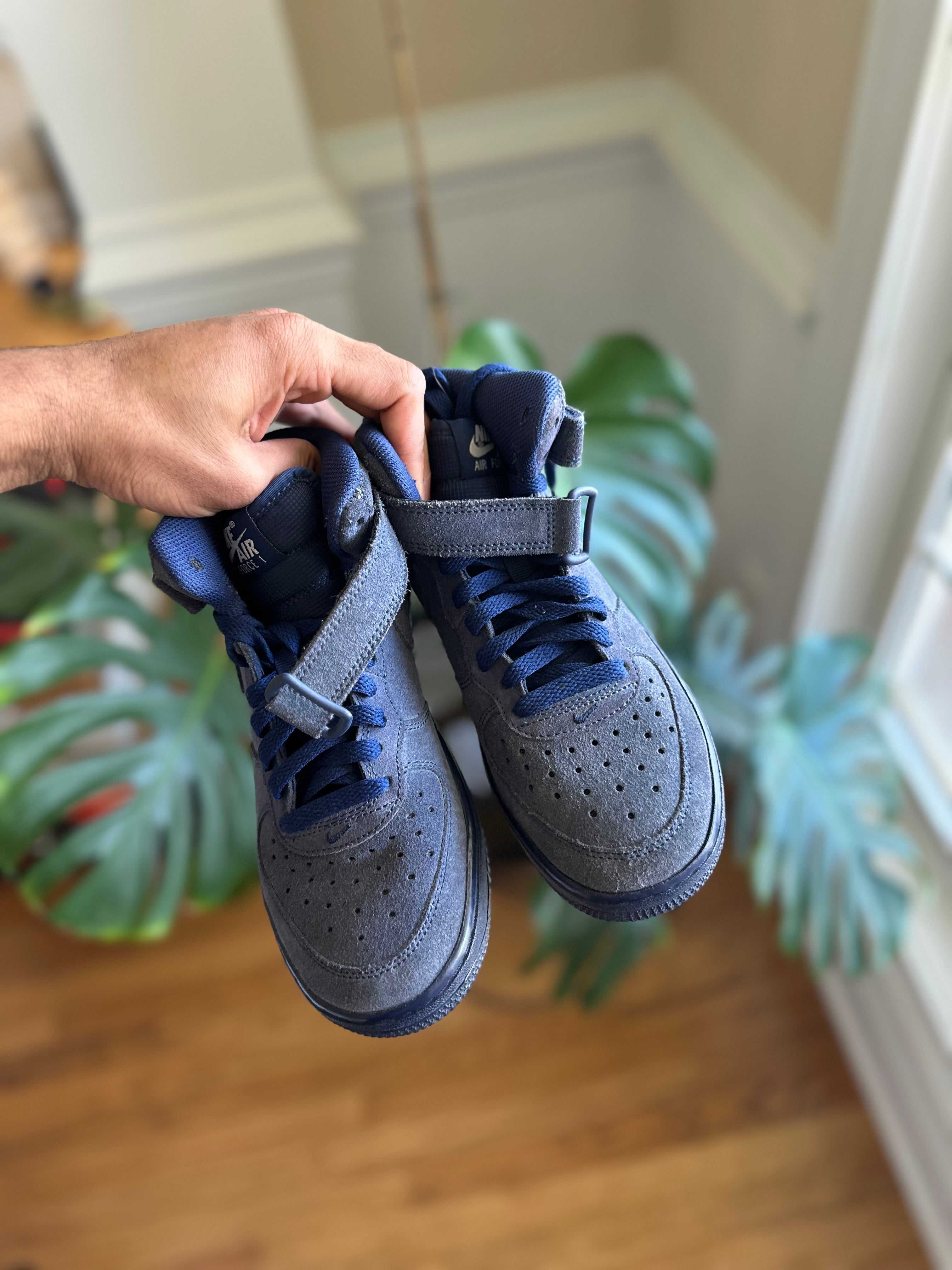 Size 4.5 - AF1 High blue suede