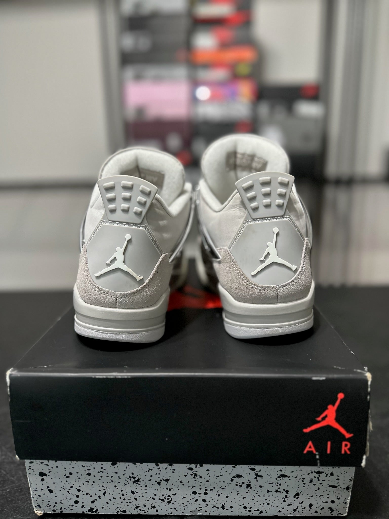 Size 7 - (8.5W) J4 Frozen Moments