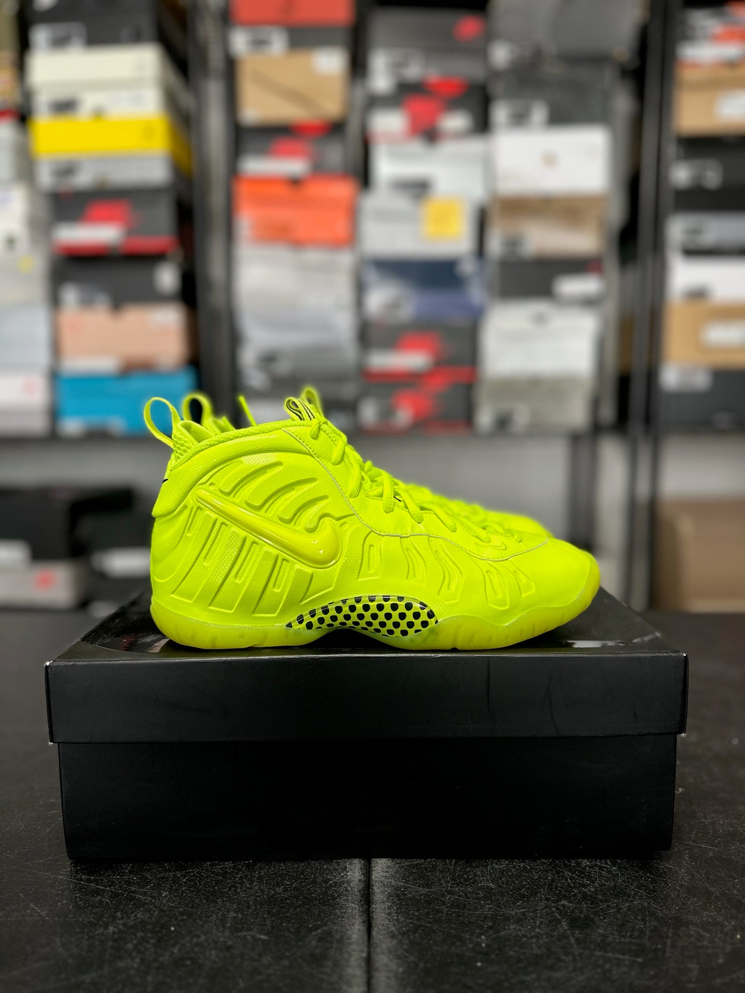 Size 7Y - Foamposite Pro Volt