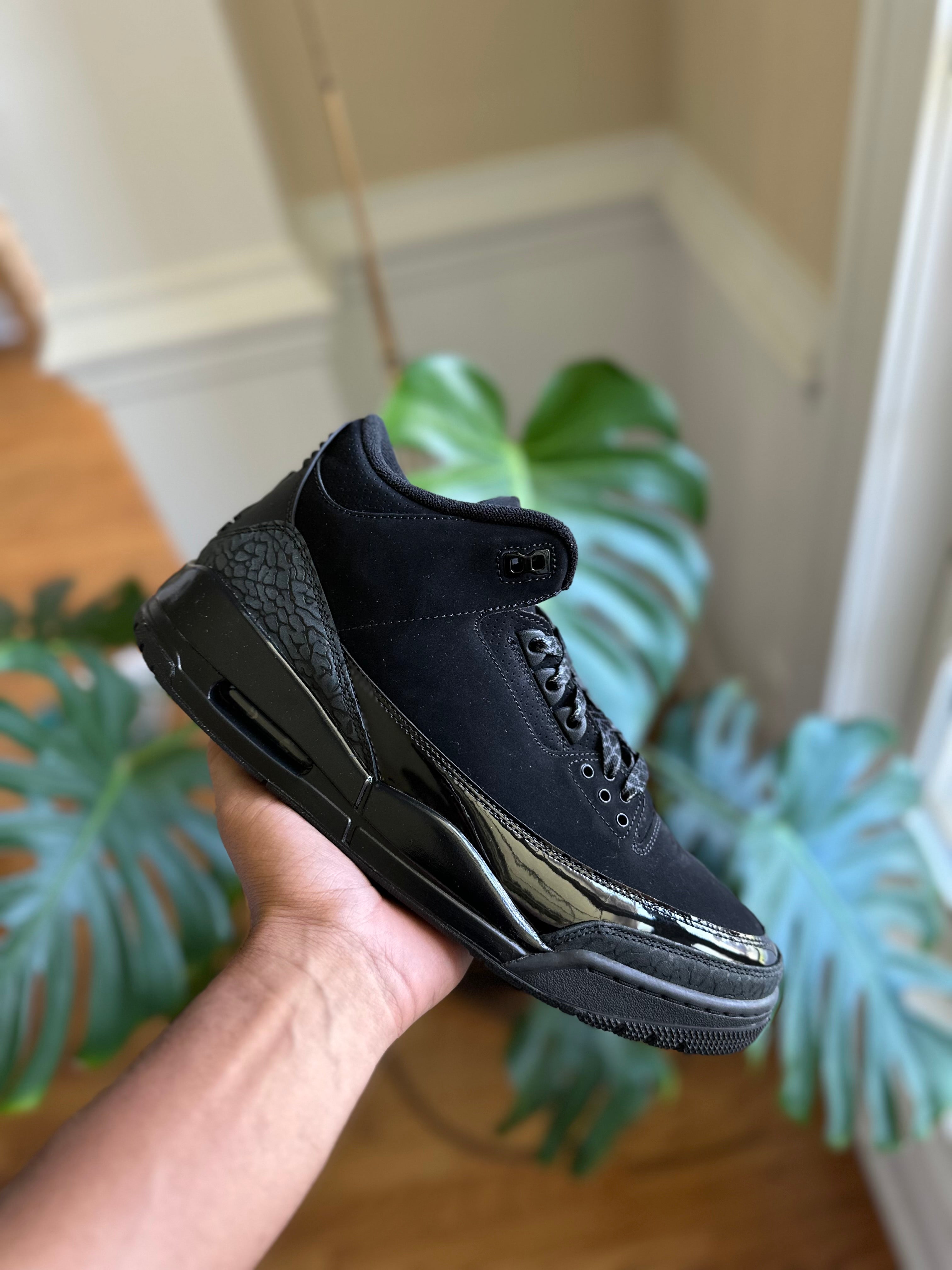 Size 11.5 - J3 black cat