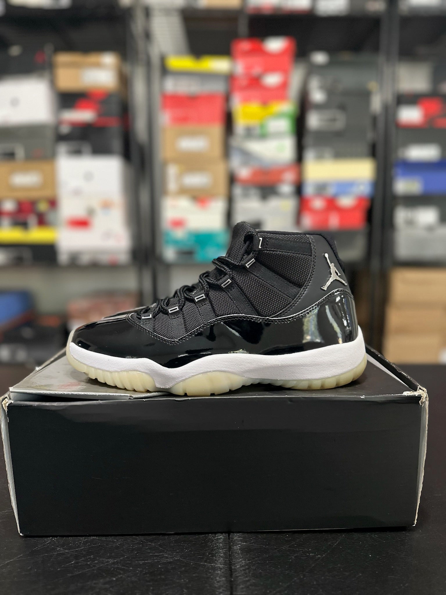 Size 10 - J11 Jubilee 25th Anniversary