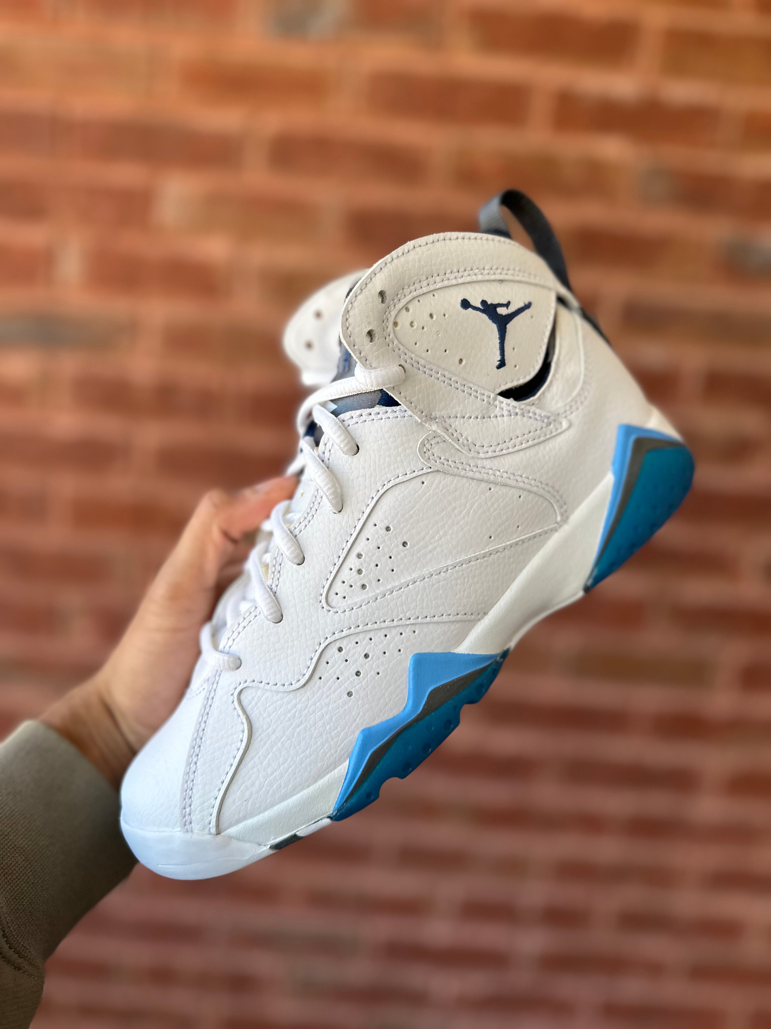 Size 6y - J7 French blue