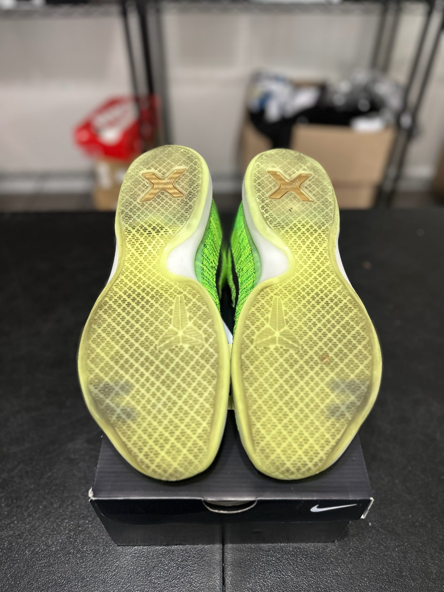 Size 10.5 - Kobe 10 Elite Grinch