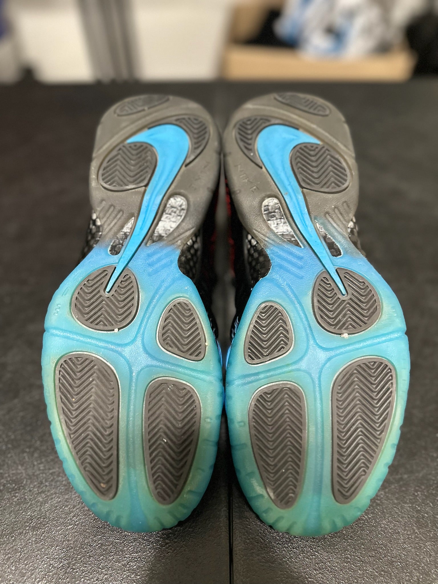 Size 10 - Foamposite Pro Spider-Man