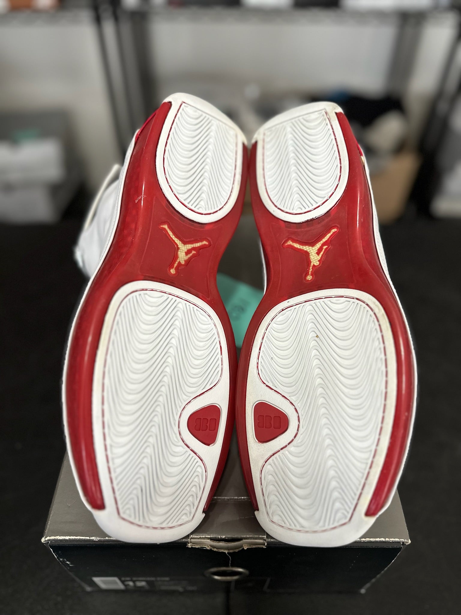 Size 12 - J18 White Red
