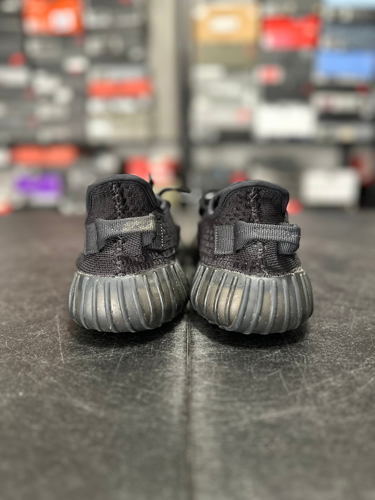 Size 7.5 - YZY onyx