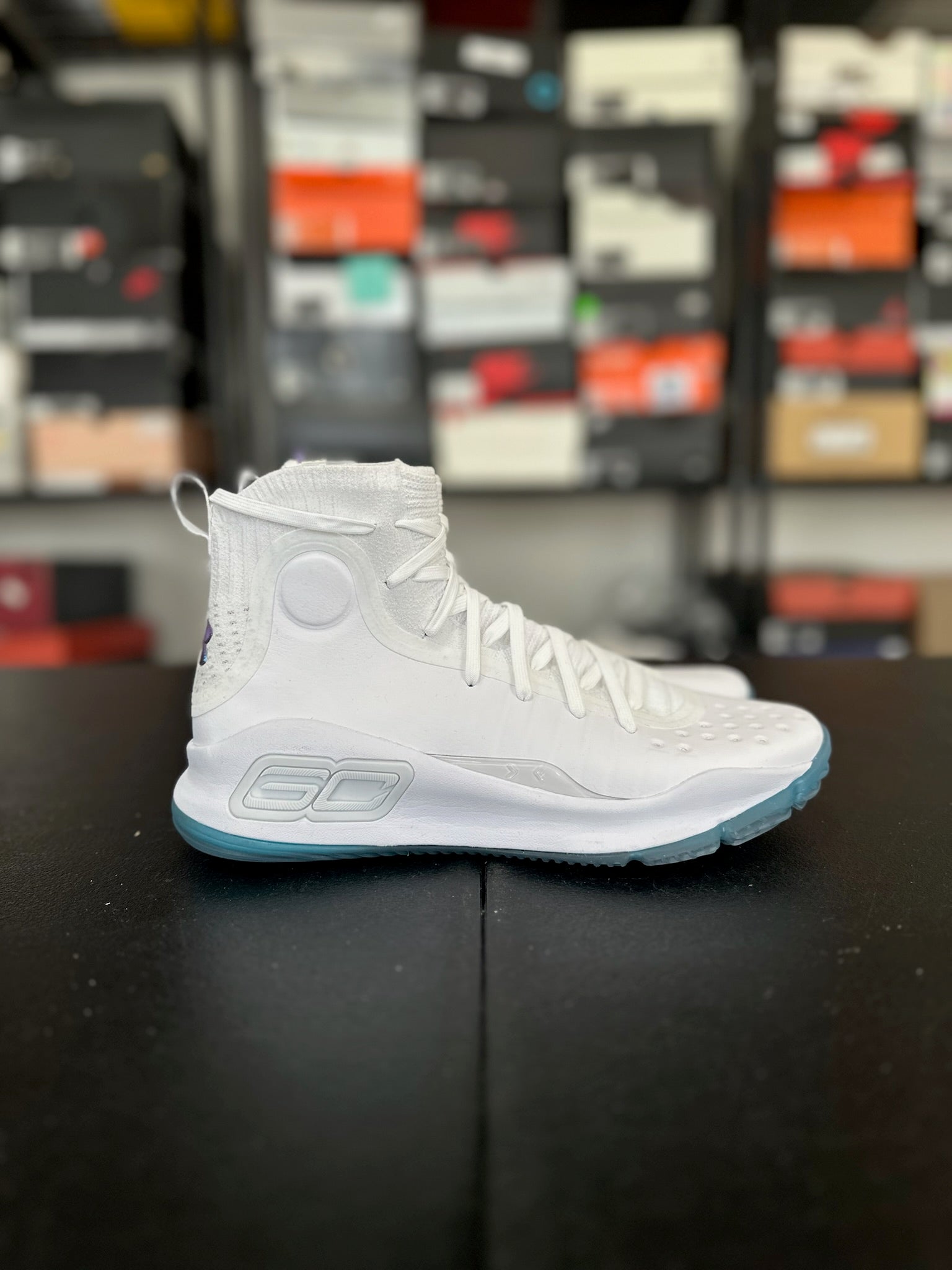 Size 9.5 - Curry 4 White/White DS