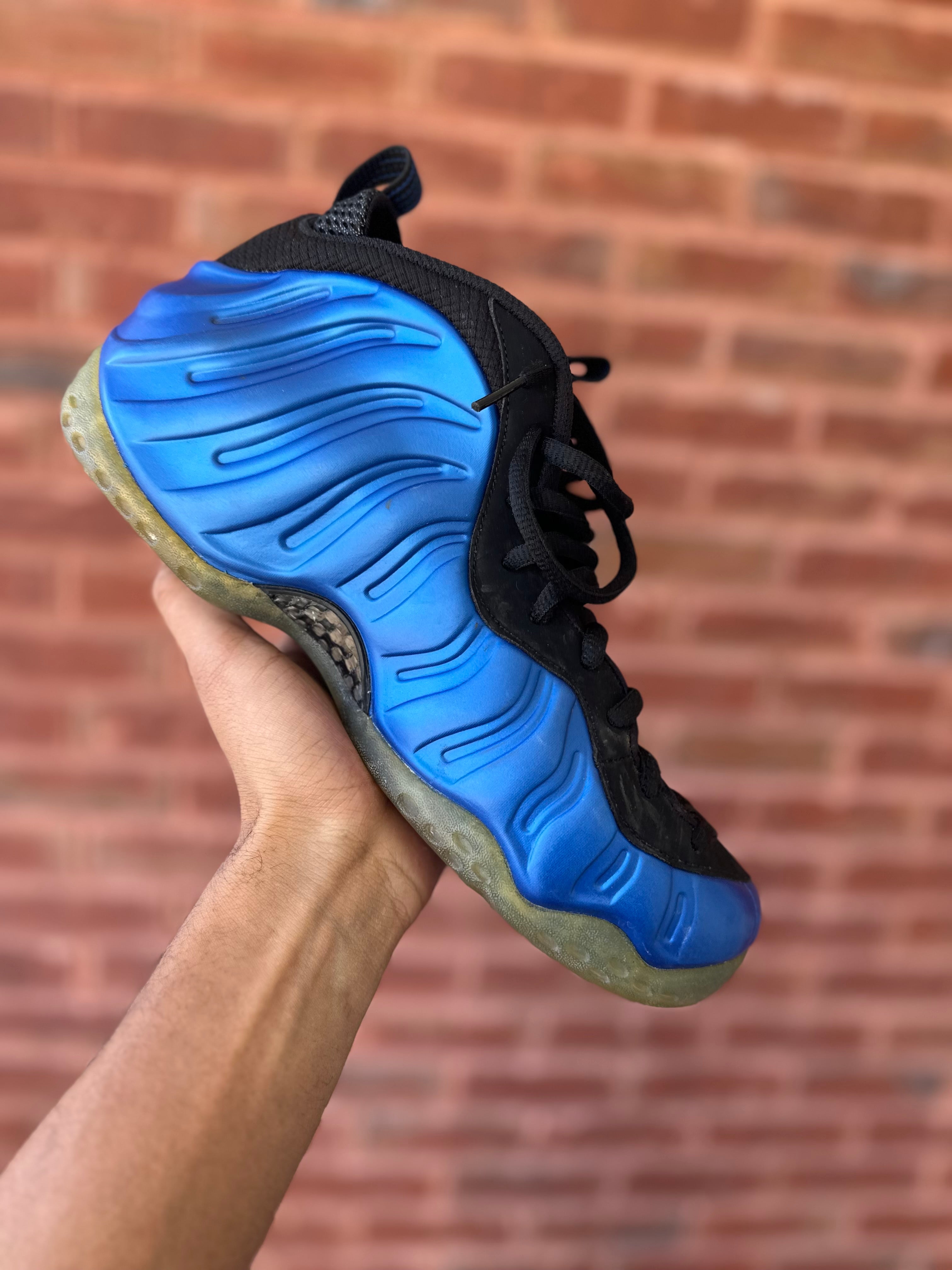 Size 9.5 - Air foamposite one XX royal