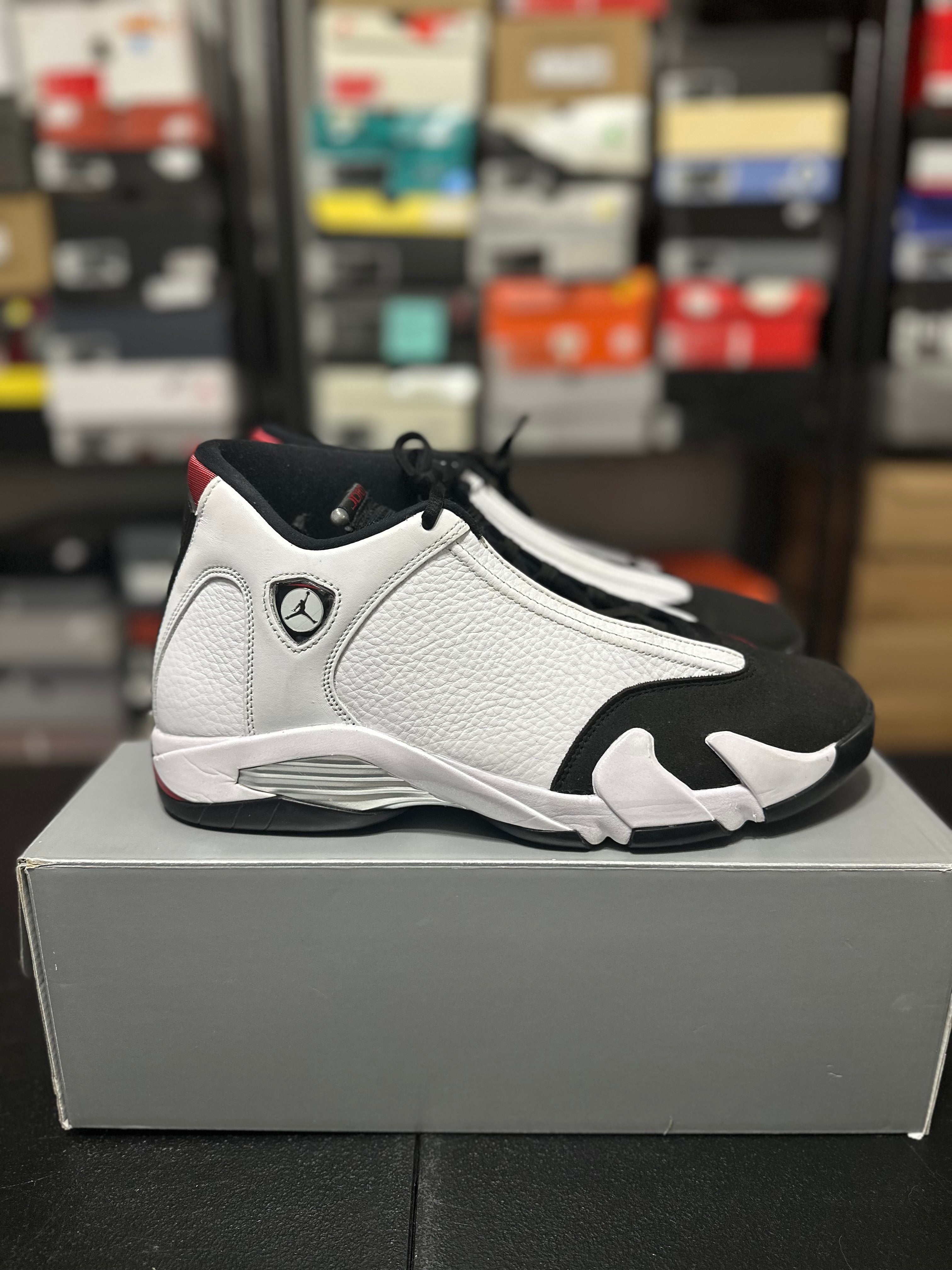 Size 11 - J14 Black toe 2024