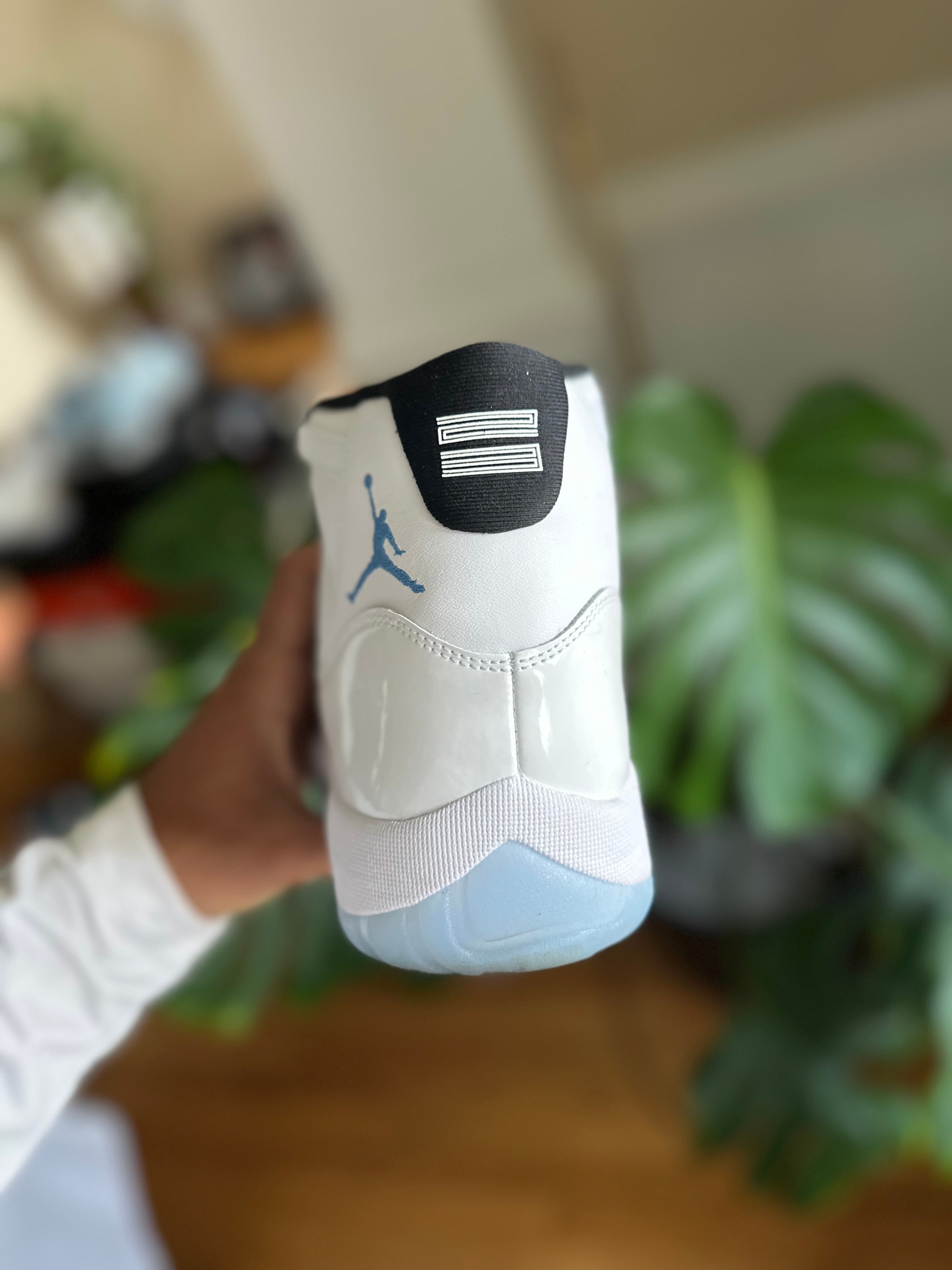 Size 12 - J11 legend blue