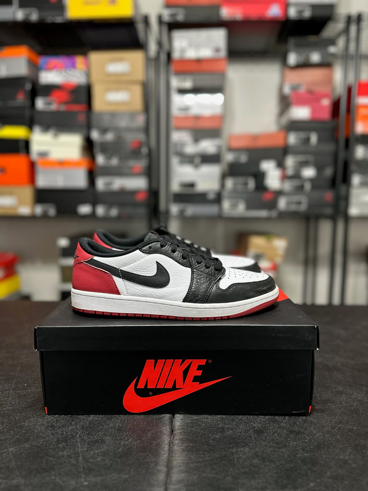 Size 10.5 - J1 Low Black Toe