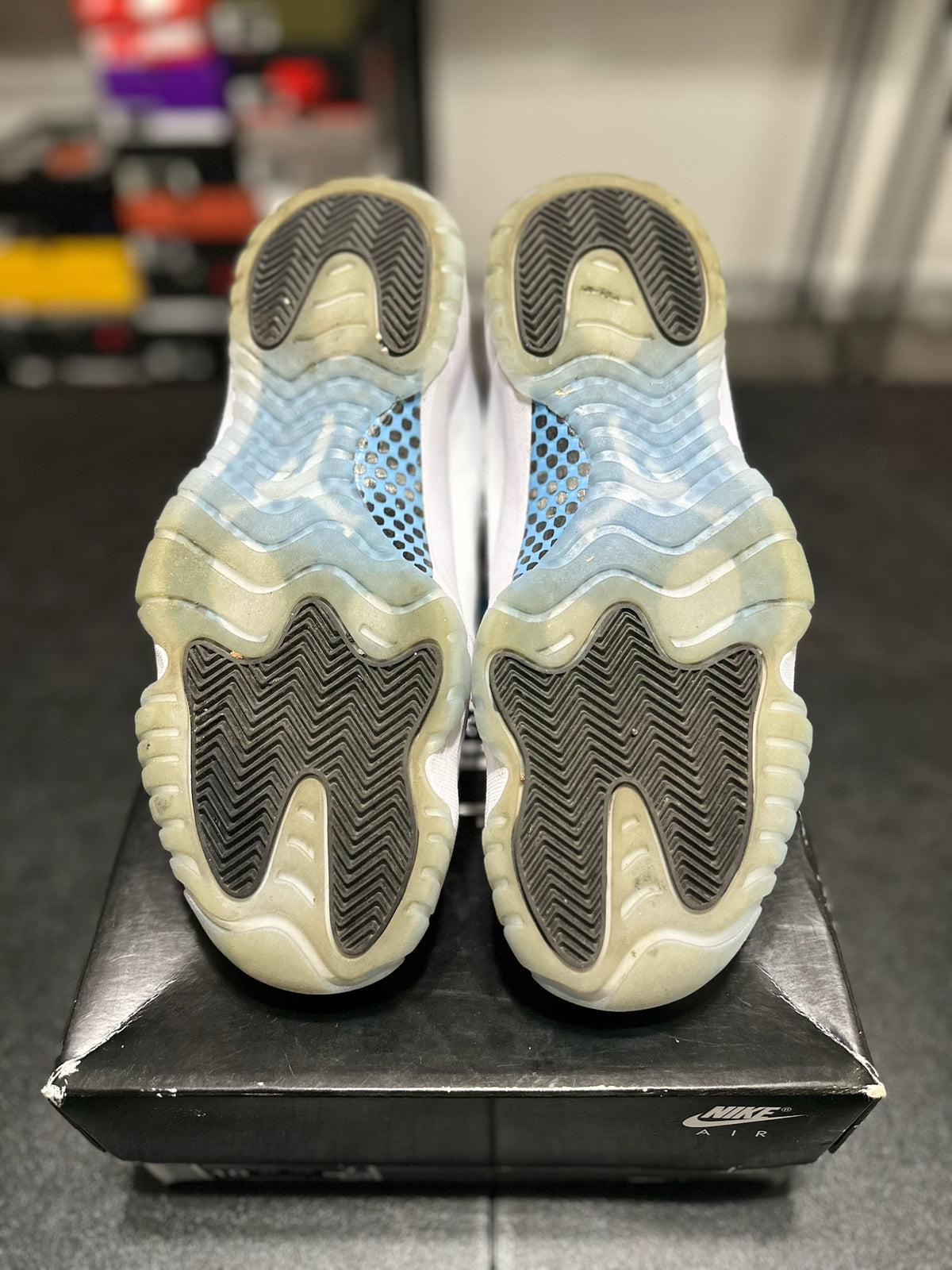 Size 10 - j11 legend blue
