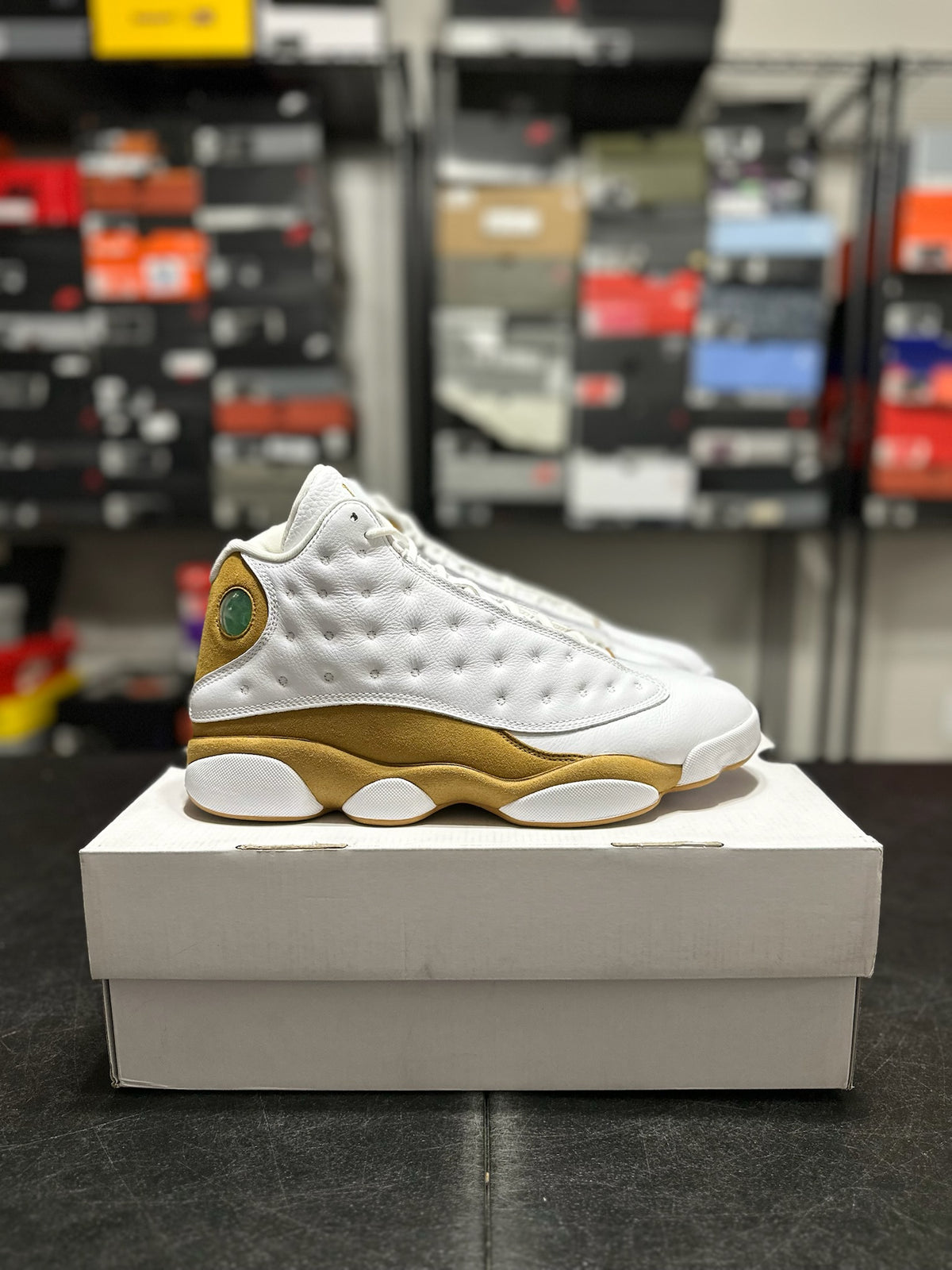 Size 11 - j13 wheat