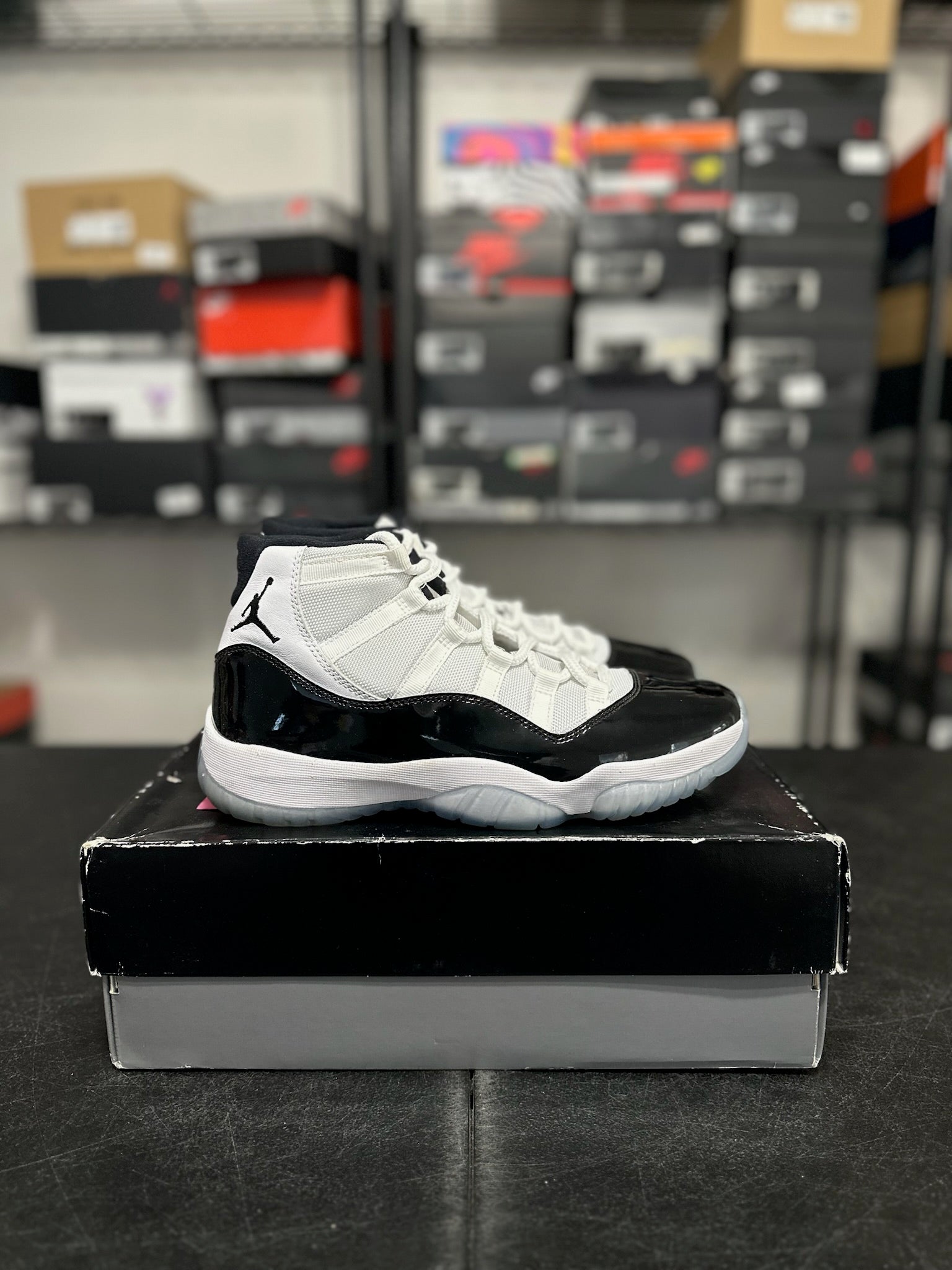 Size 8.5 - J11 Concord