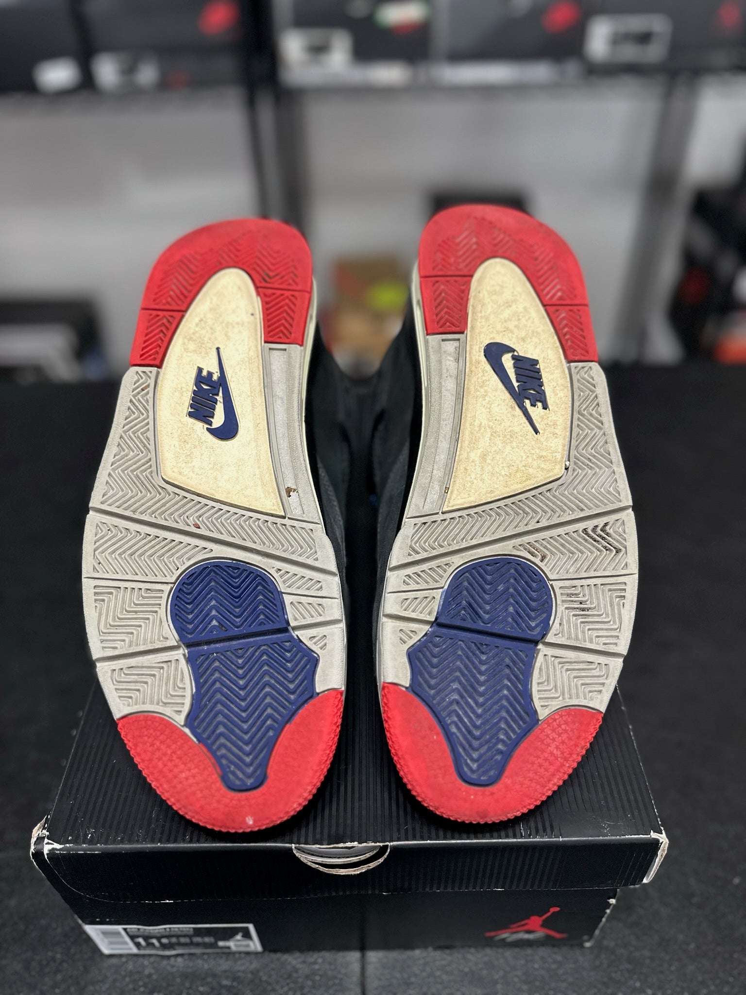 Size 11.5 - j4 rare air
