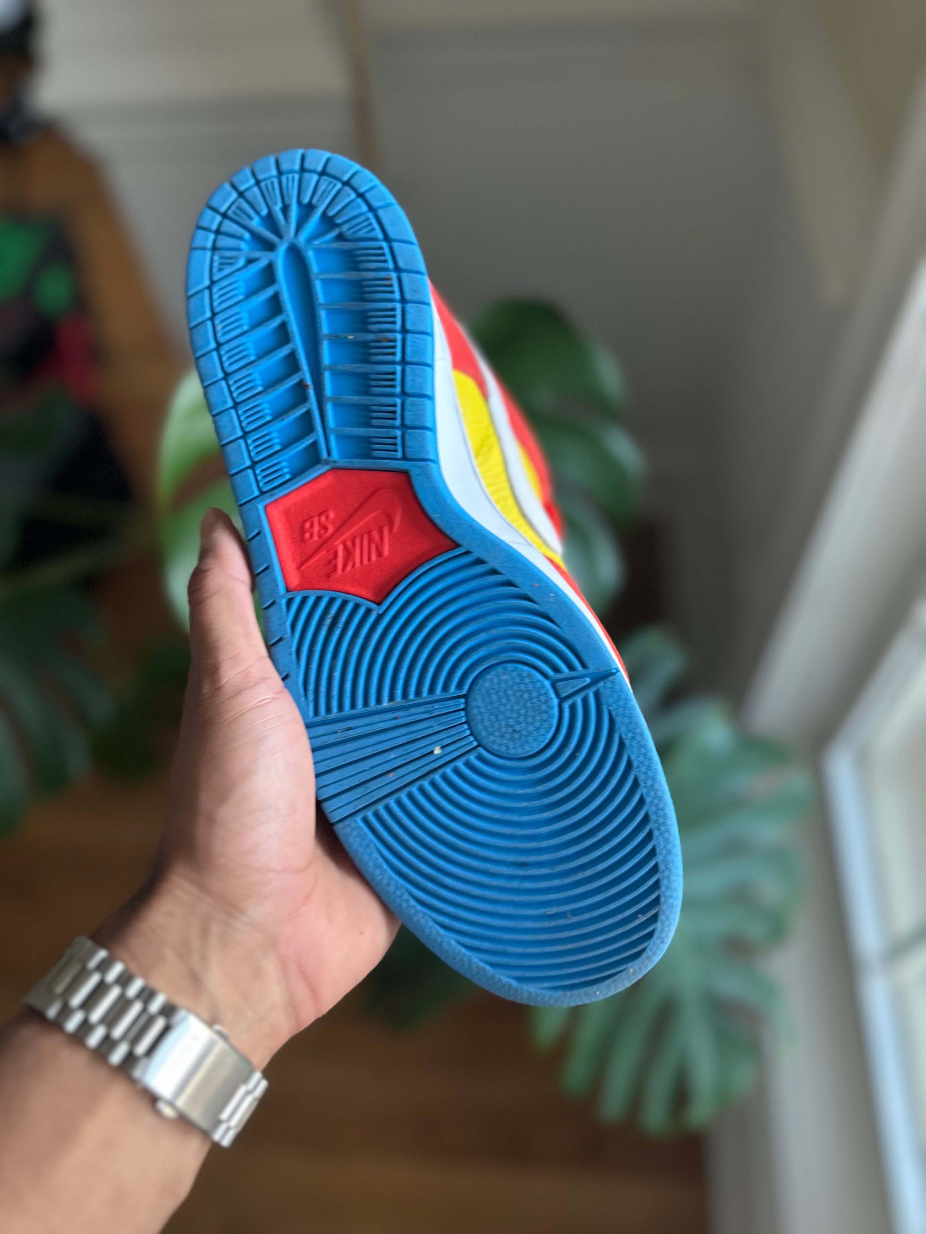 Size 9.5 - Dunk low bart Simpson