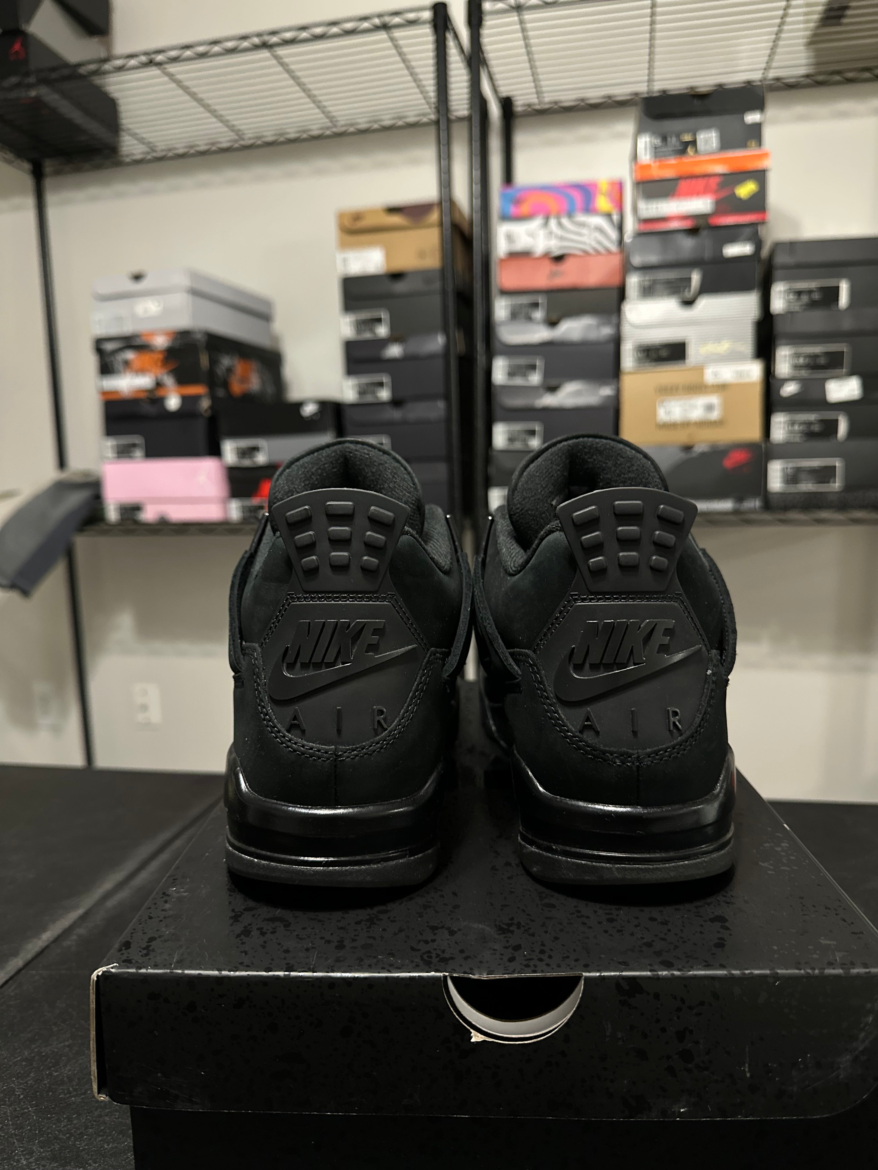 Size 8.5 - J4 black cat