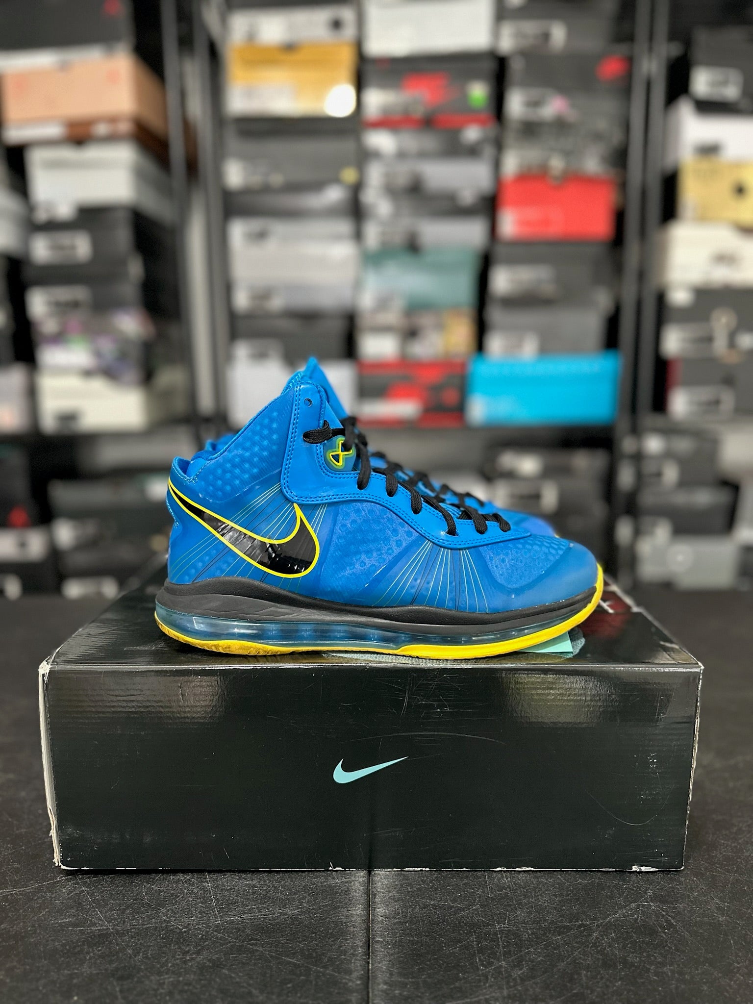 Size 9 - LeBron 8 Entourage