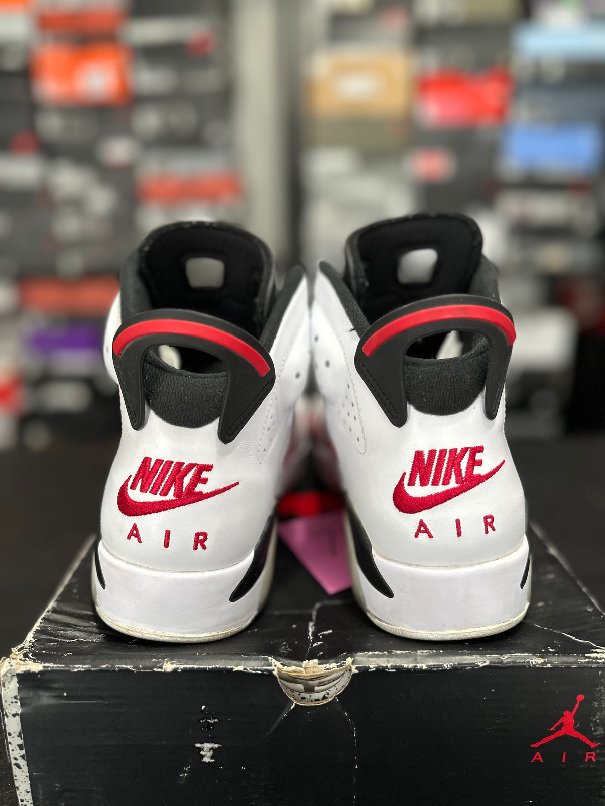 Size 9 - J6 carmine