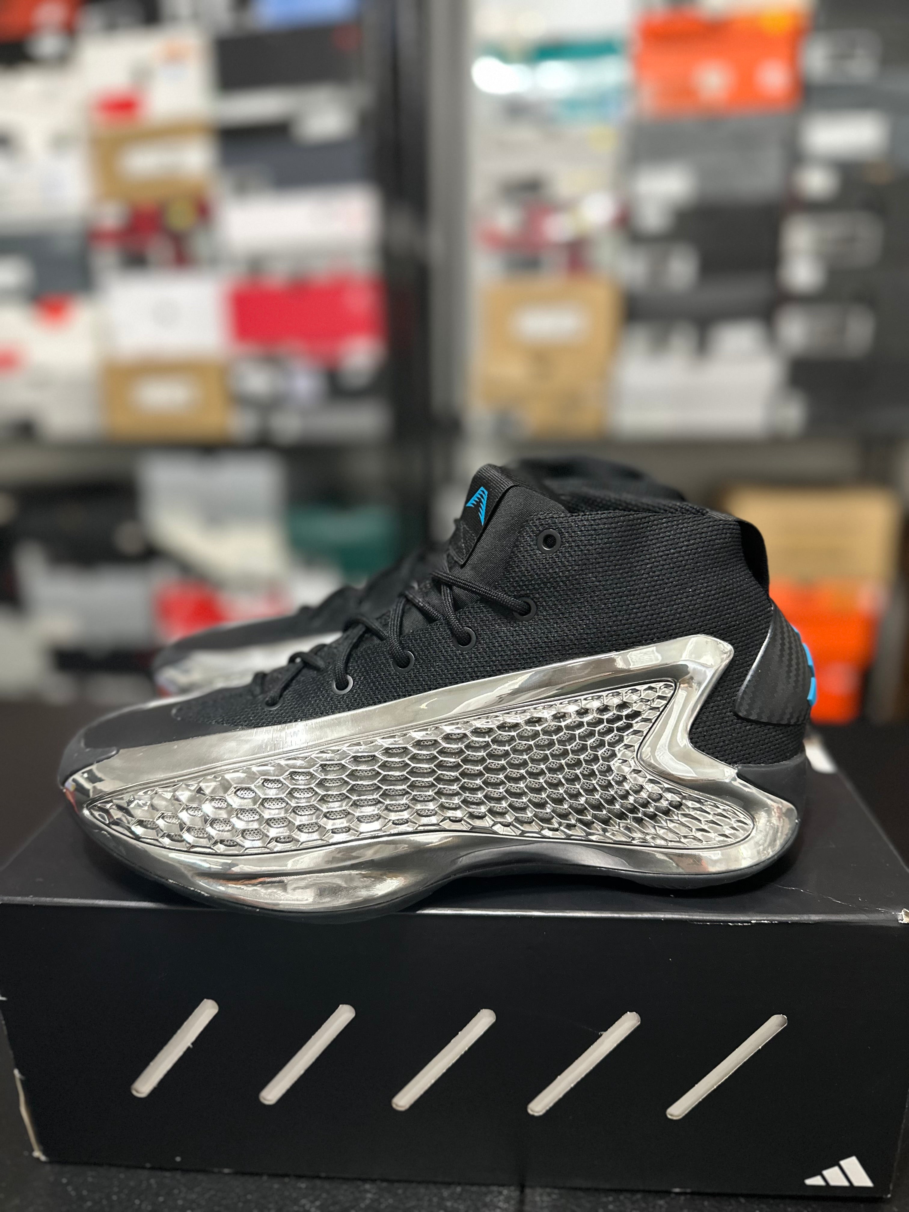 Size 8 - AE 1 chrome