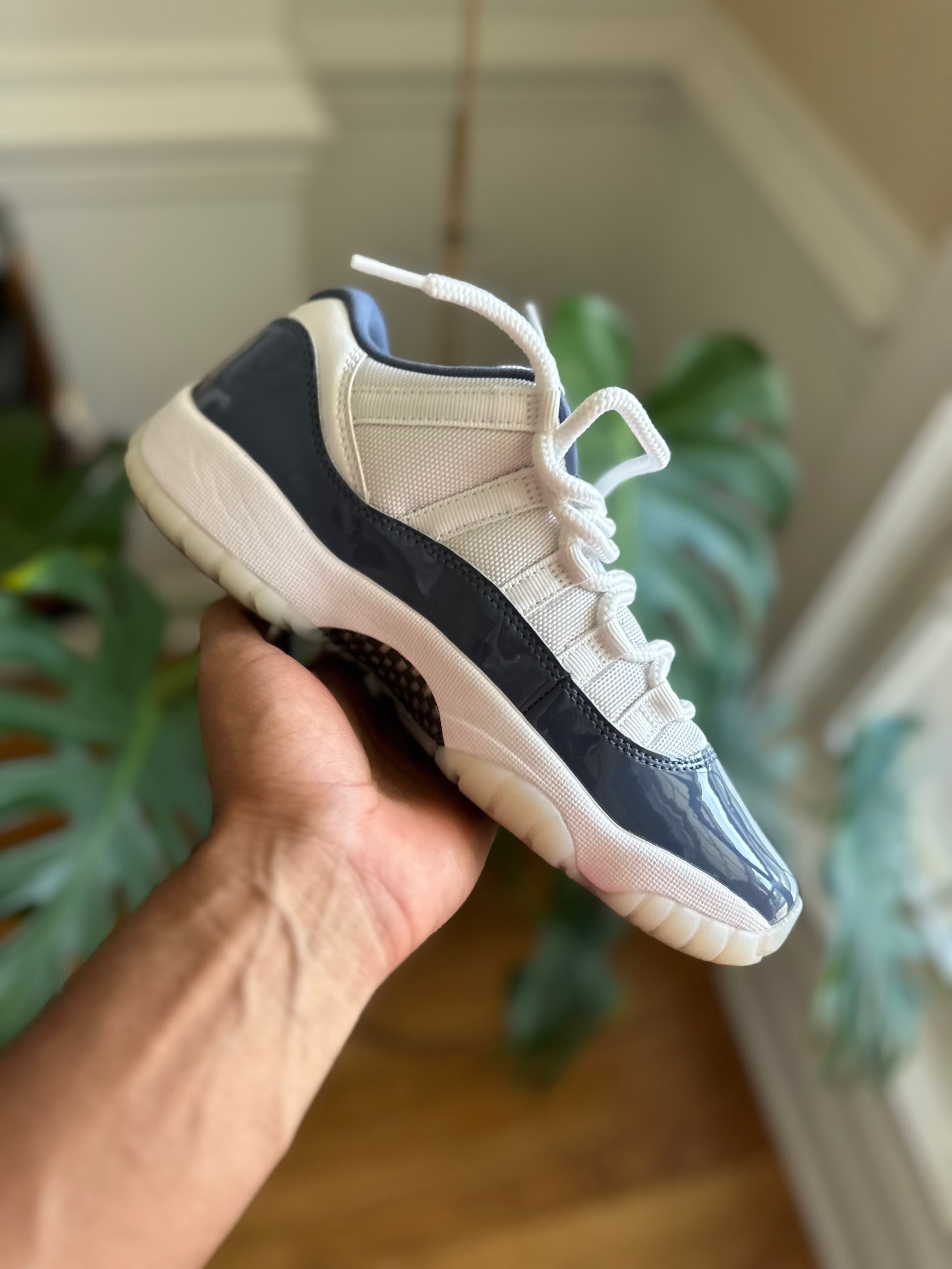 Size 7y - J11 low diffused blue