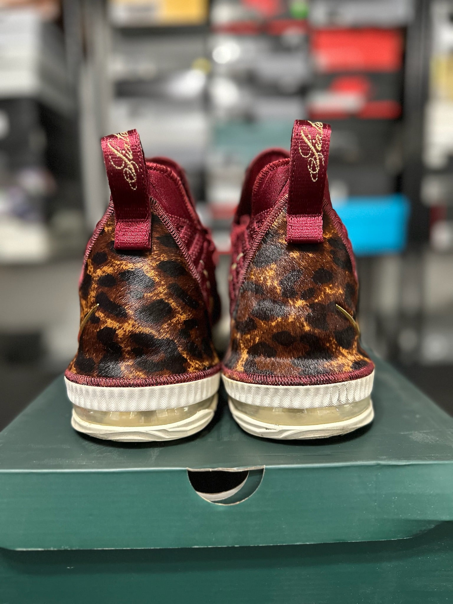 Size 12 - LeBron 16 King