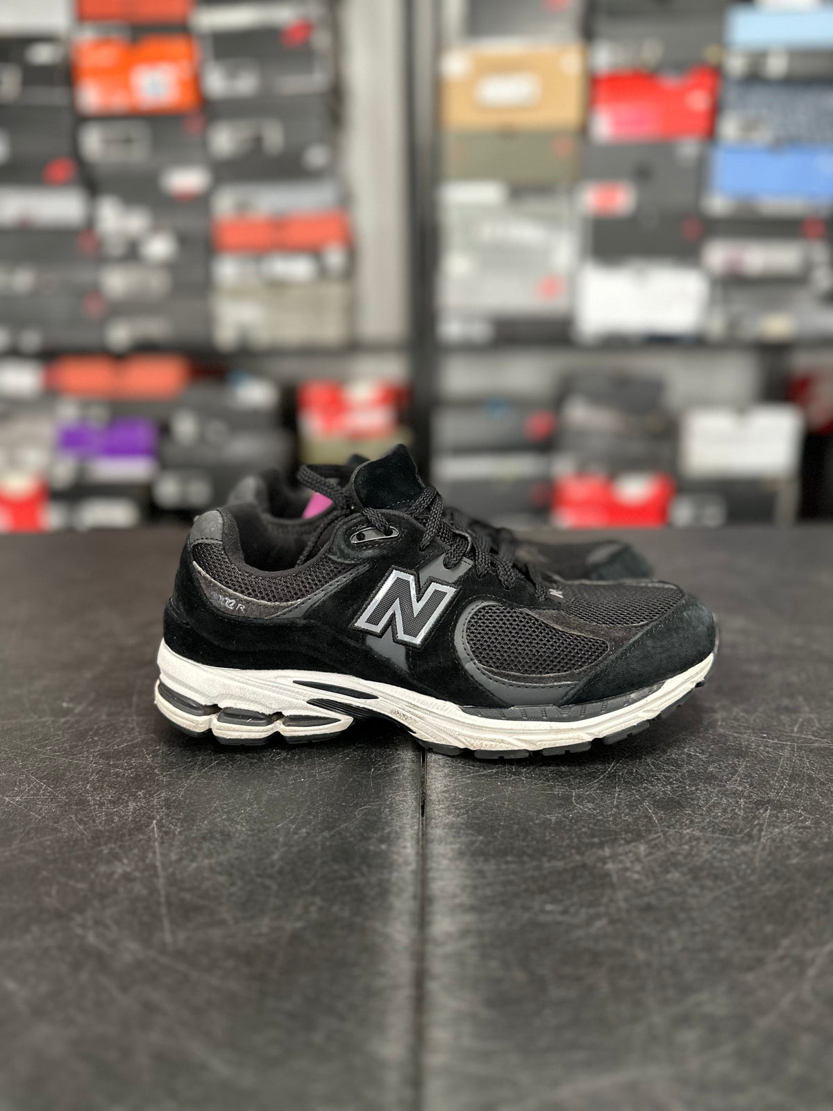 Size 8.5 - NB 2002r black