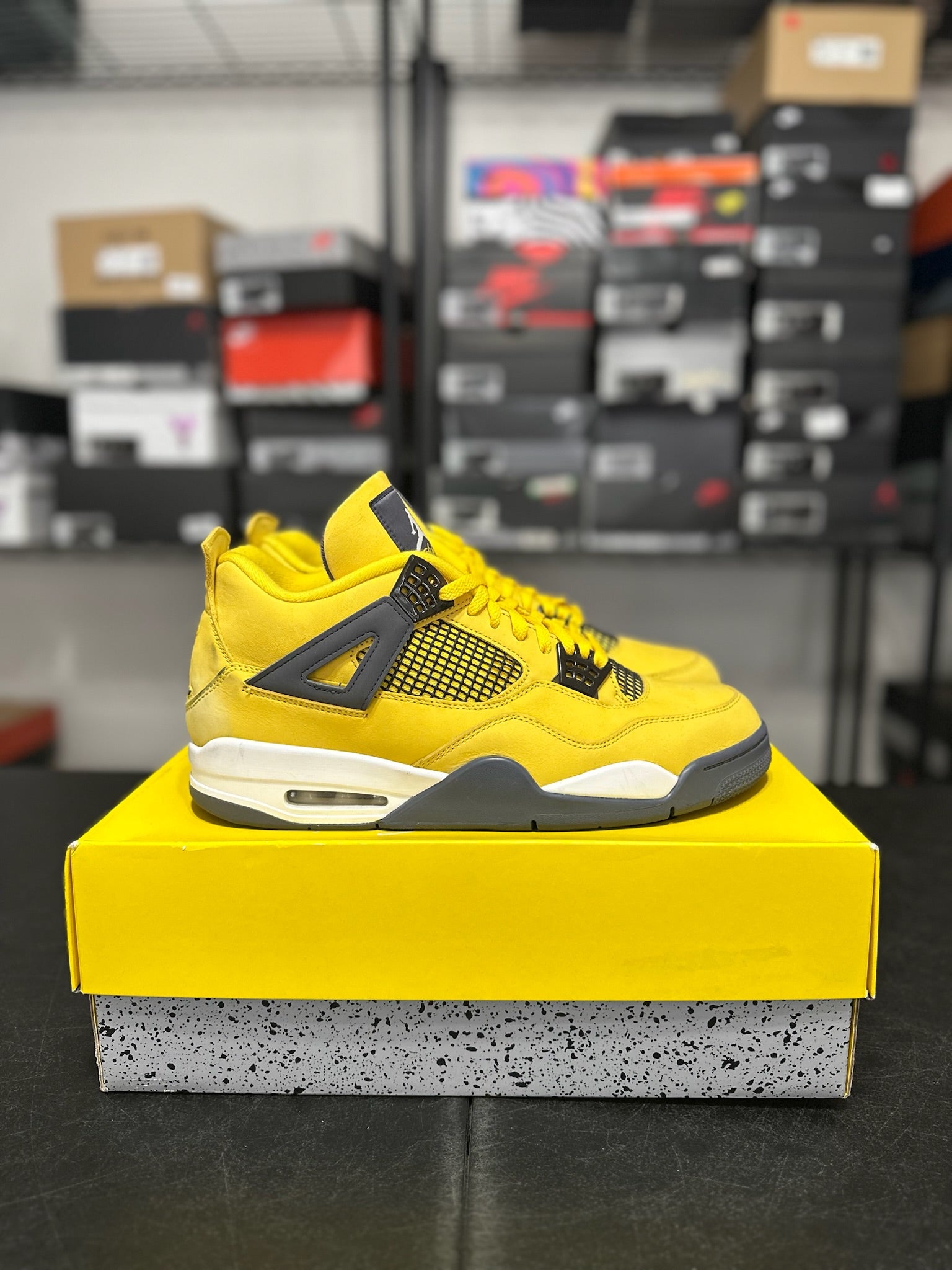 Size 13 - J4 Lightning