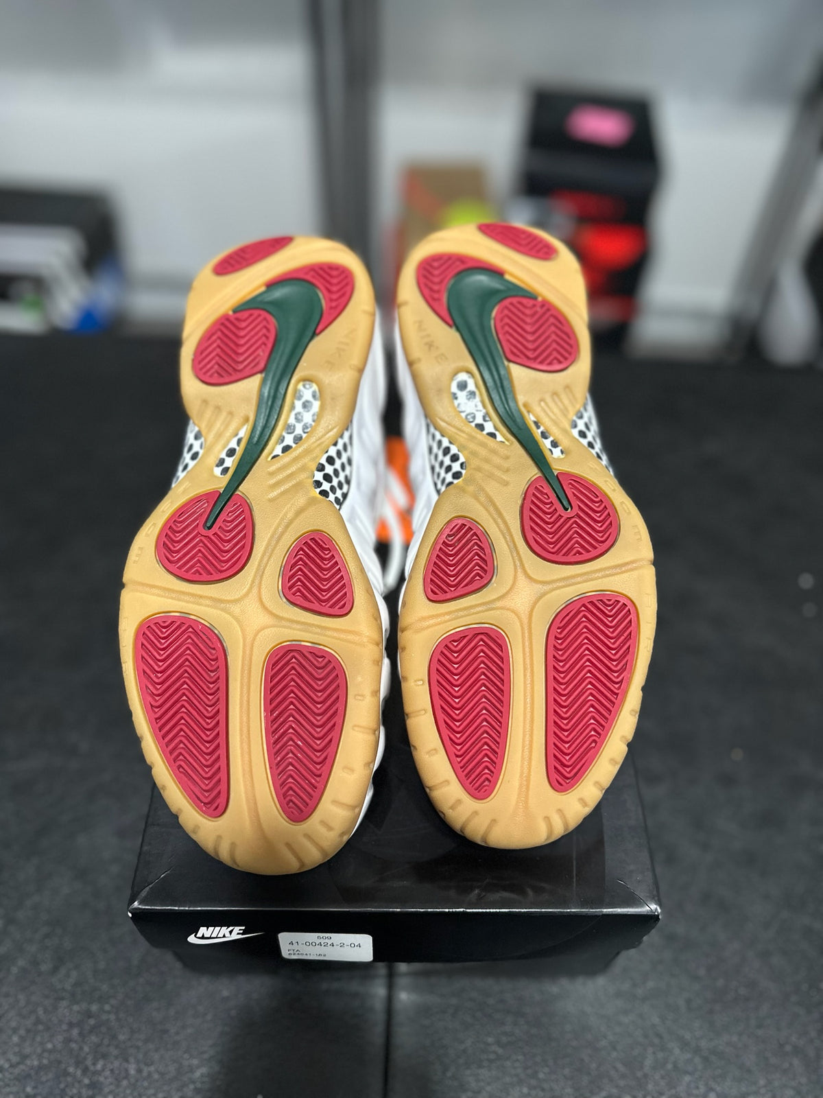Size 8 - Foamposite Pro White Gucci