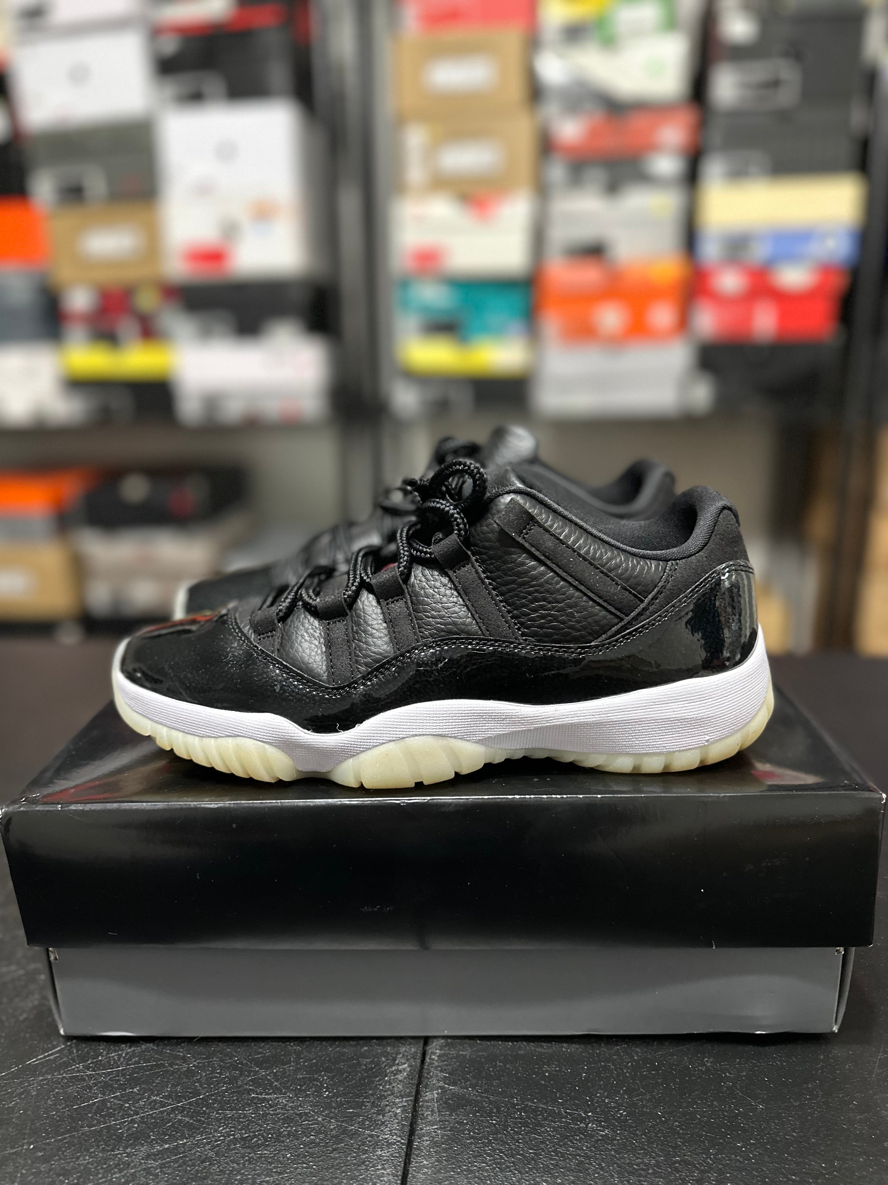 Size 9.5 - J11 Low 72-10