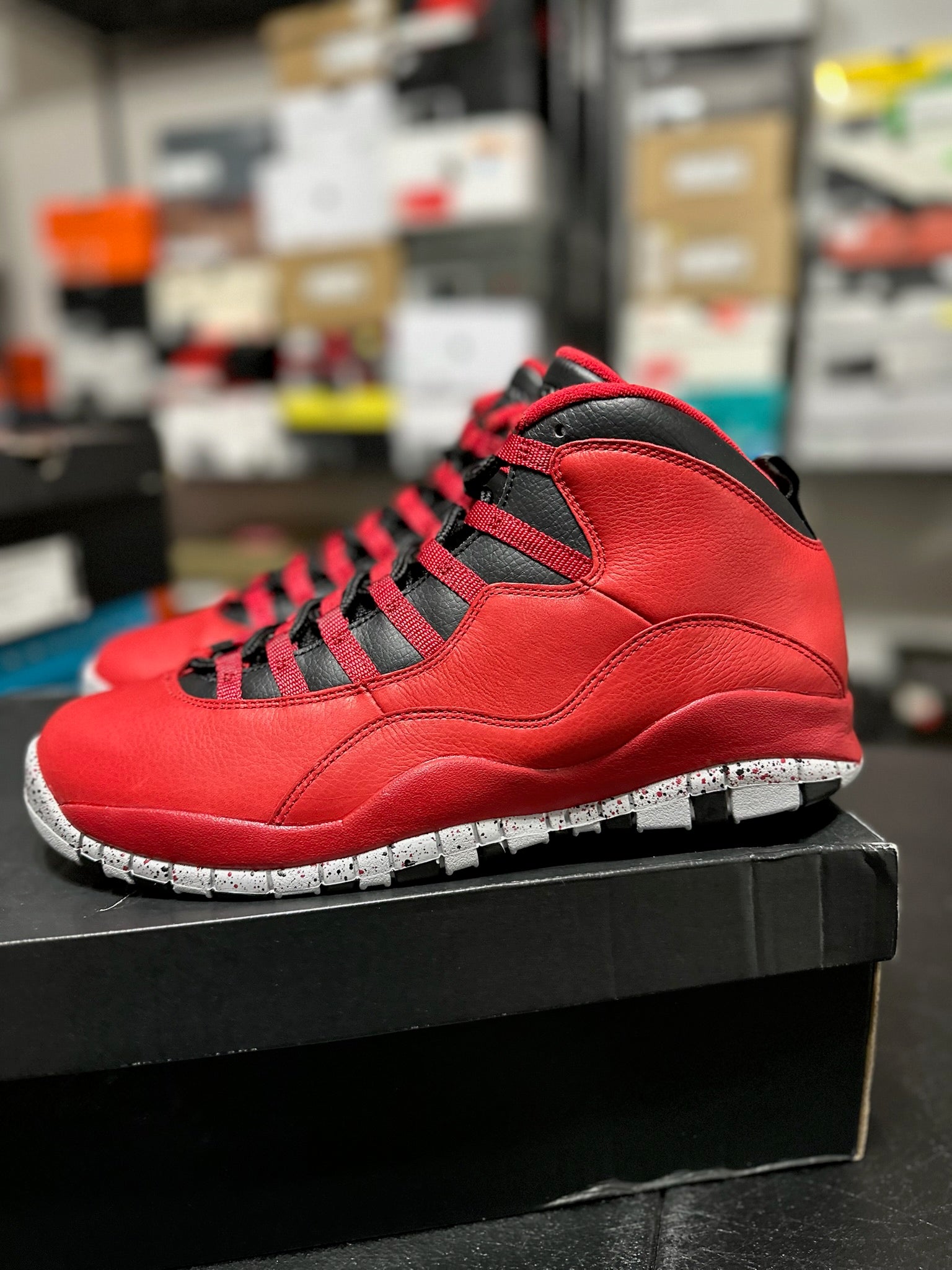Size 12 - J10 Bulls Over Broadway