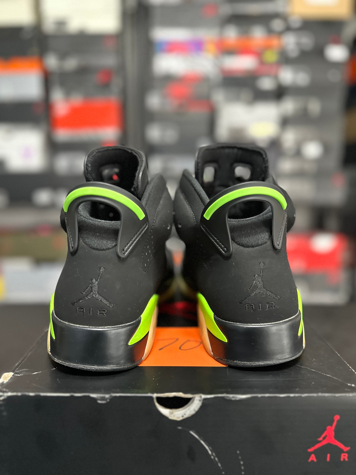 Size 9 - J6 electric green