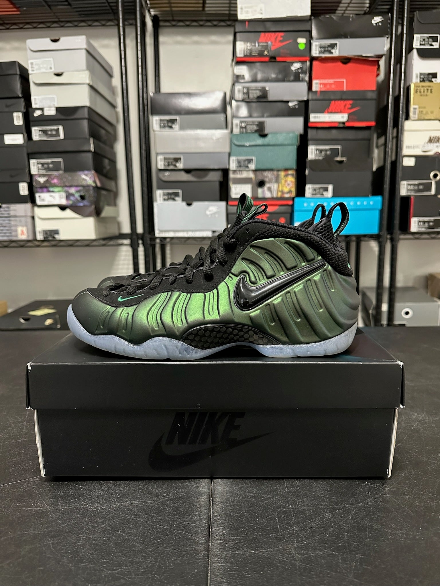 Size 9.5 - Foamposite Pro Pine Green