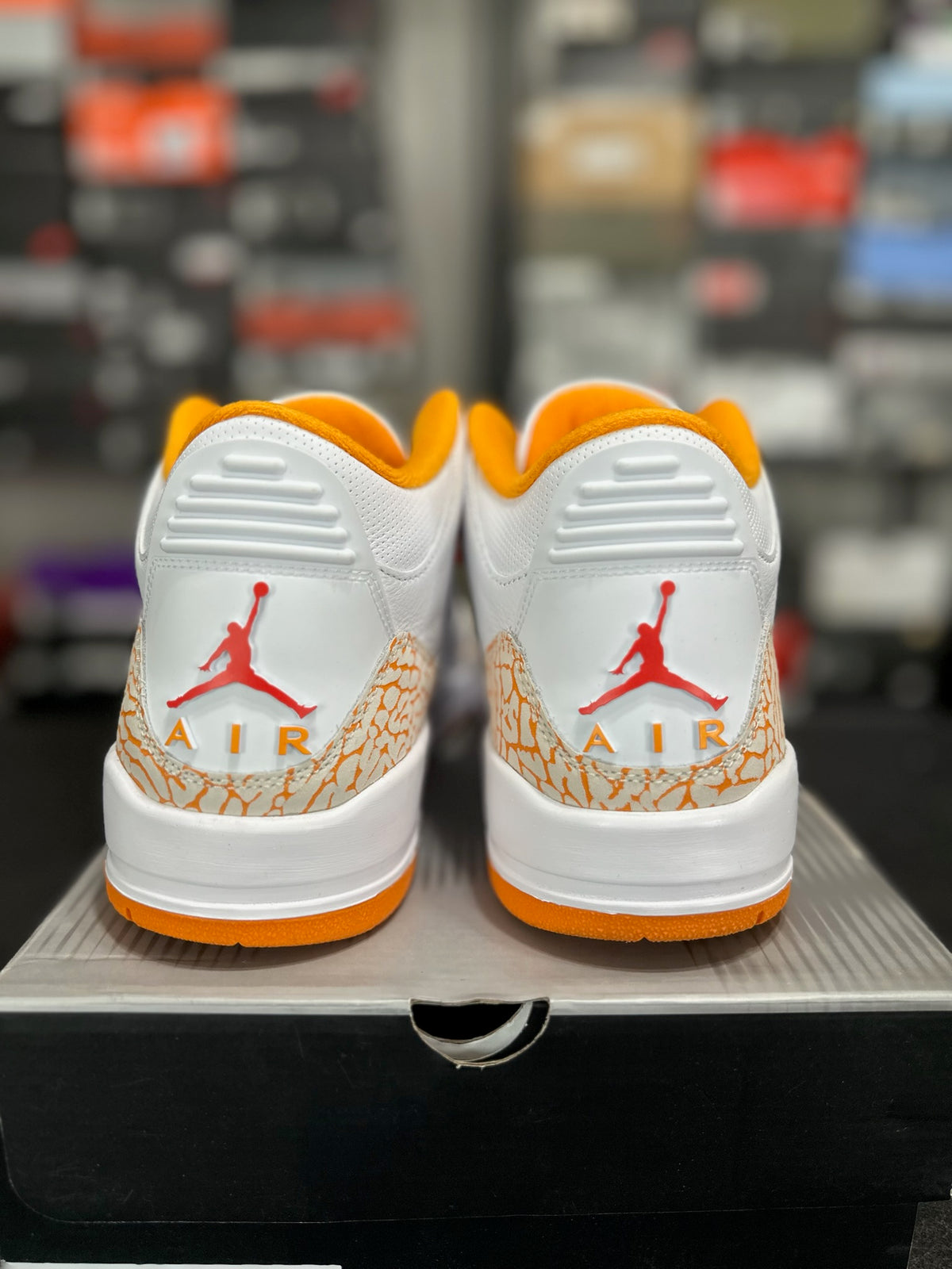 Size 9.5 - (11W) j3 orange citrus