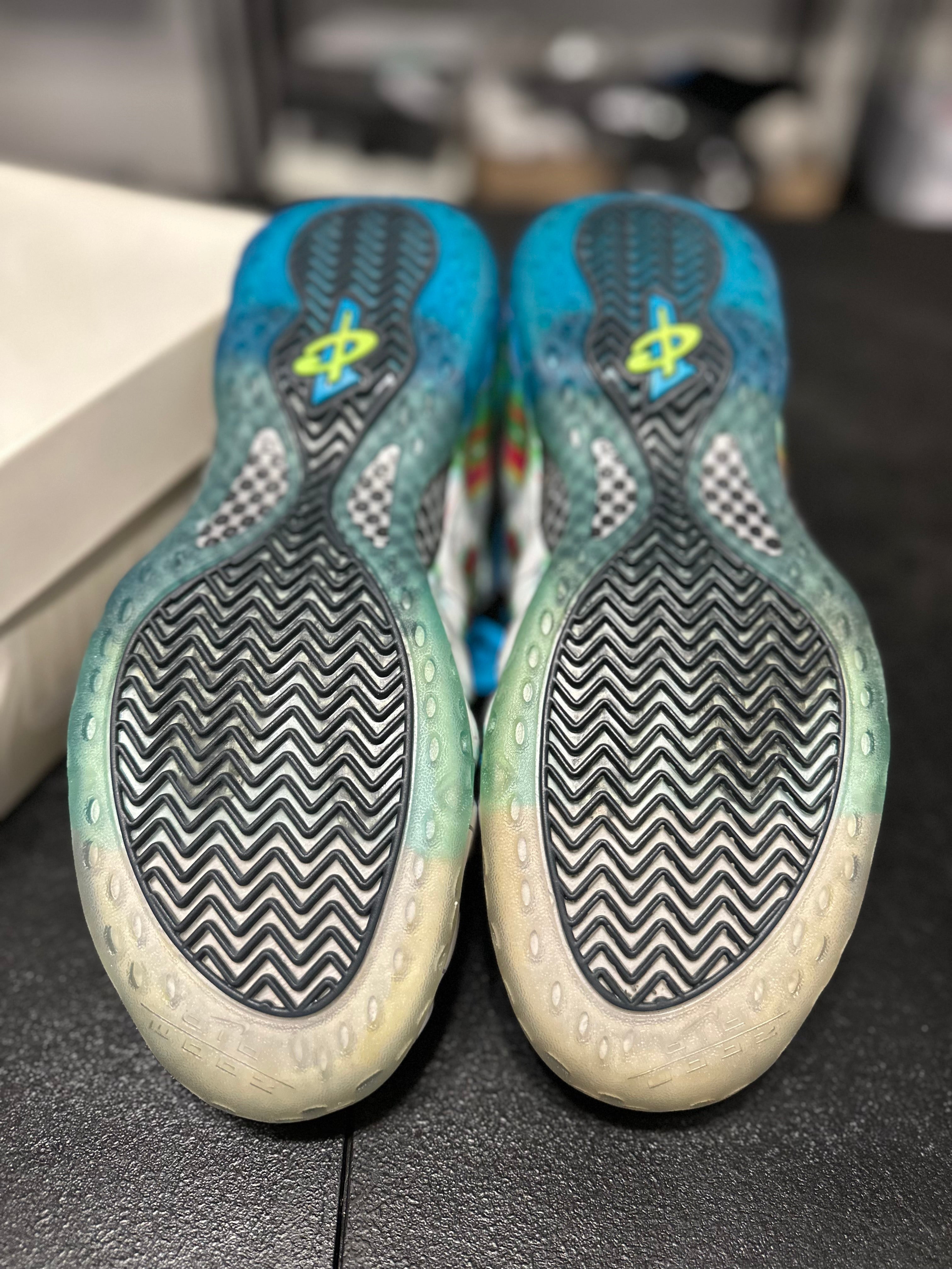 Size 9.5 - Foamposite weatherman DS