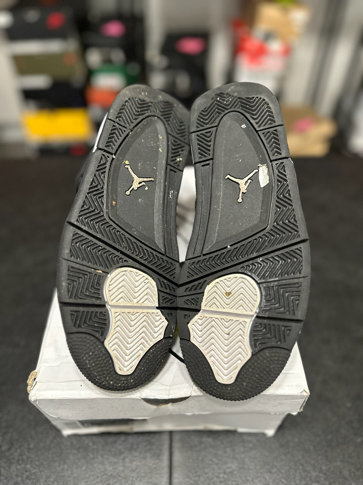 Size 6Y - J4 White Thunder