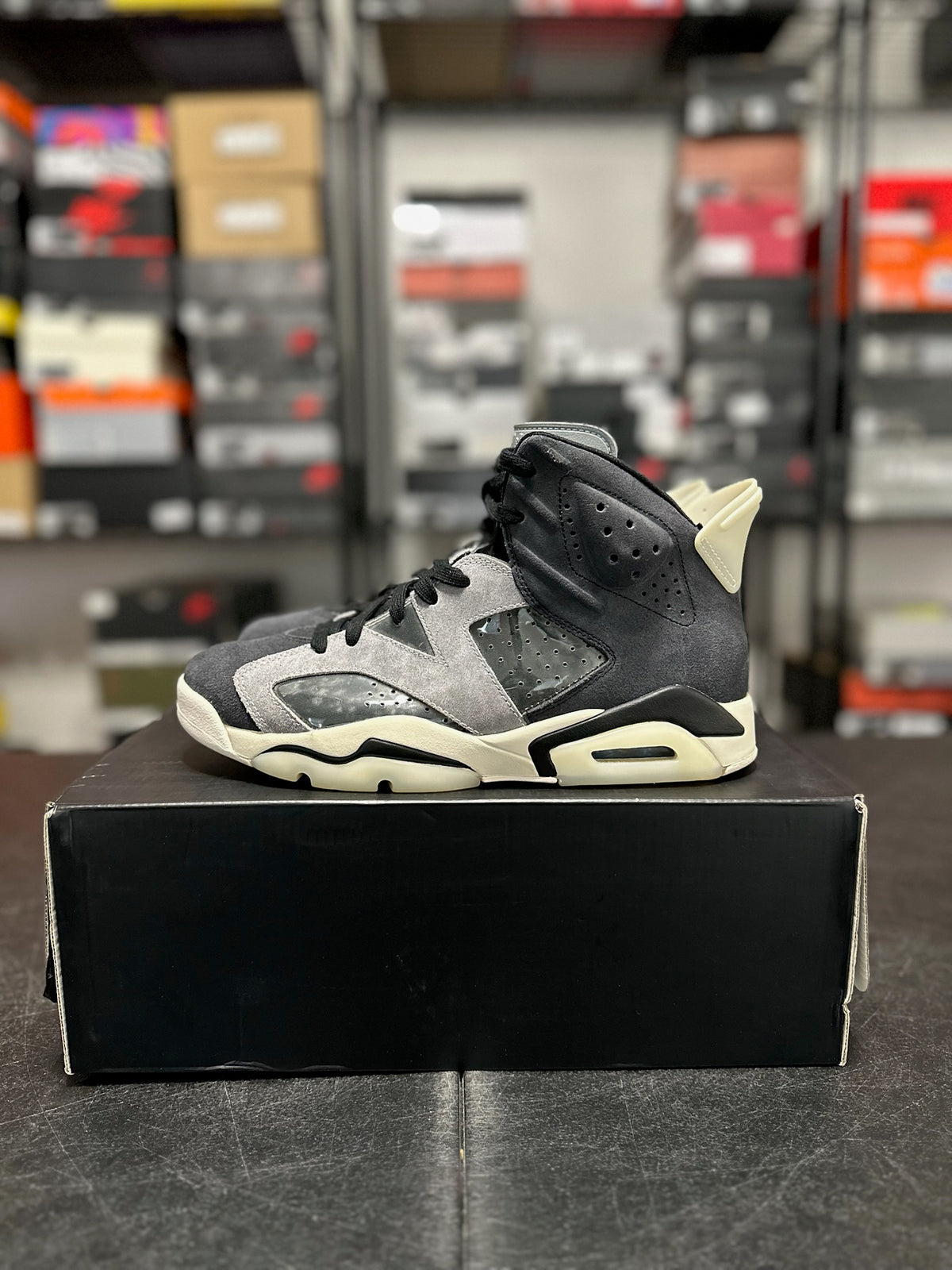 Size 8.5 - (10W) j6 tech chrome