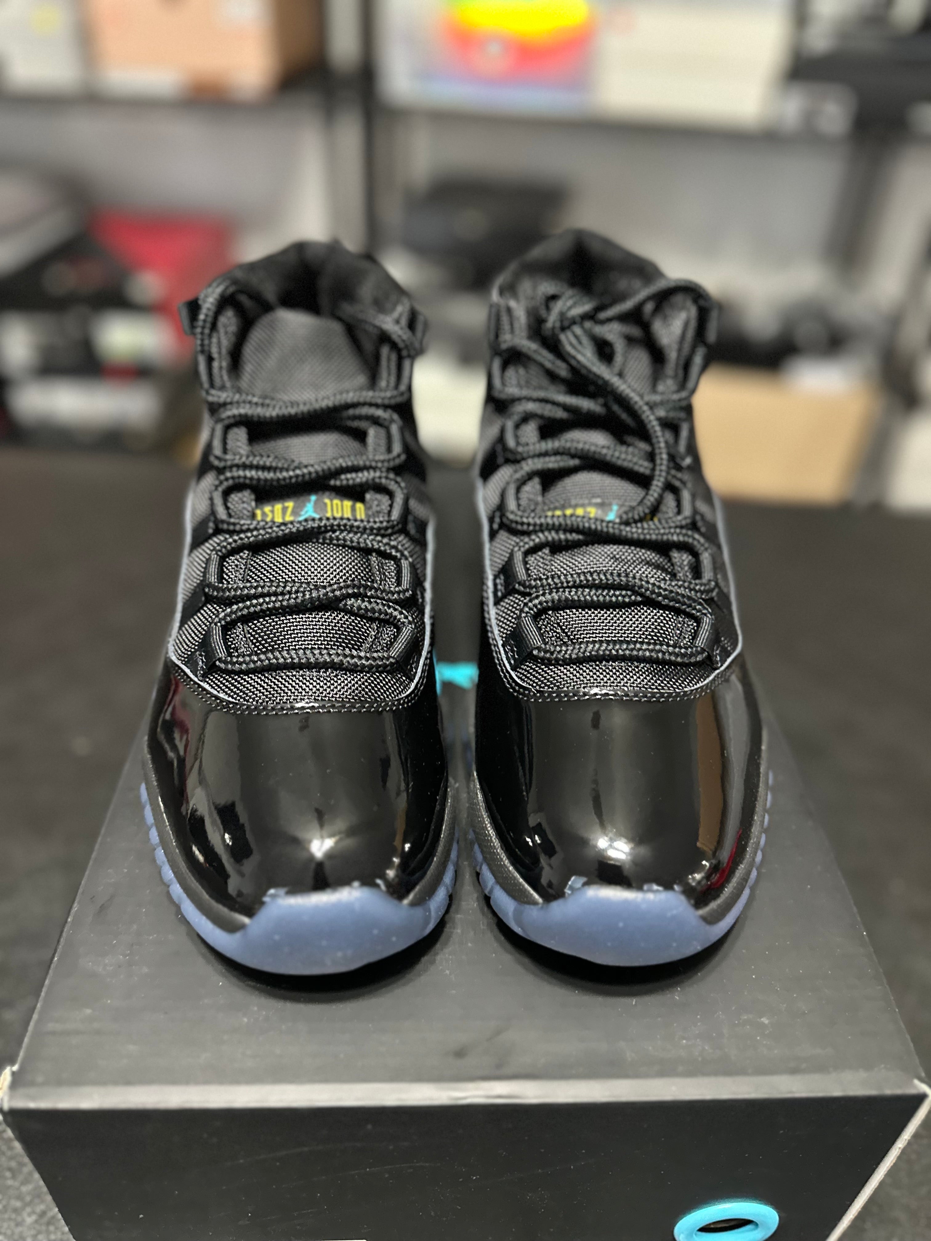 Size 10.5 - J11 gamma