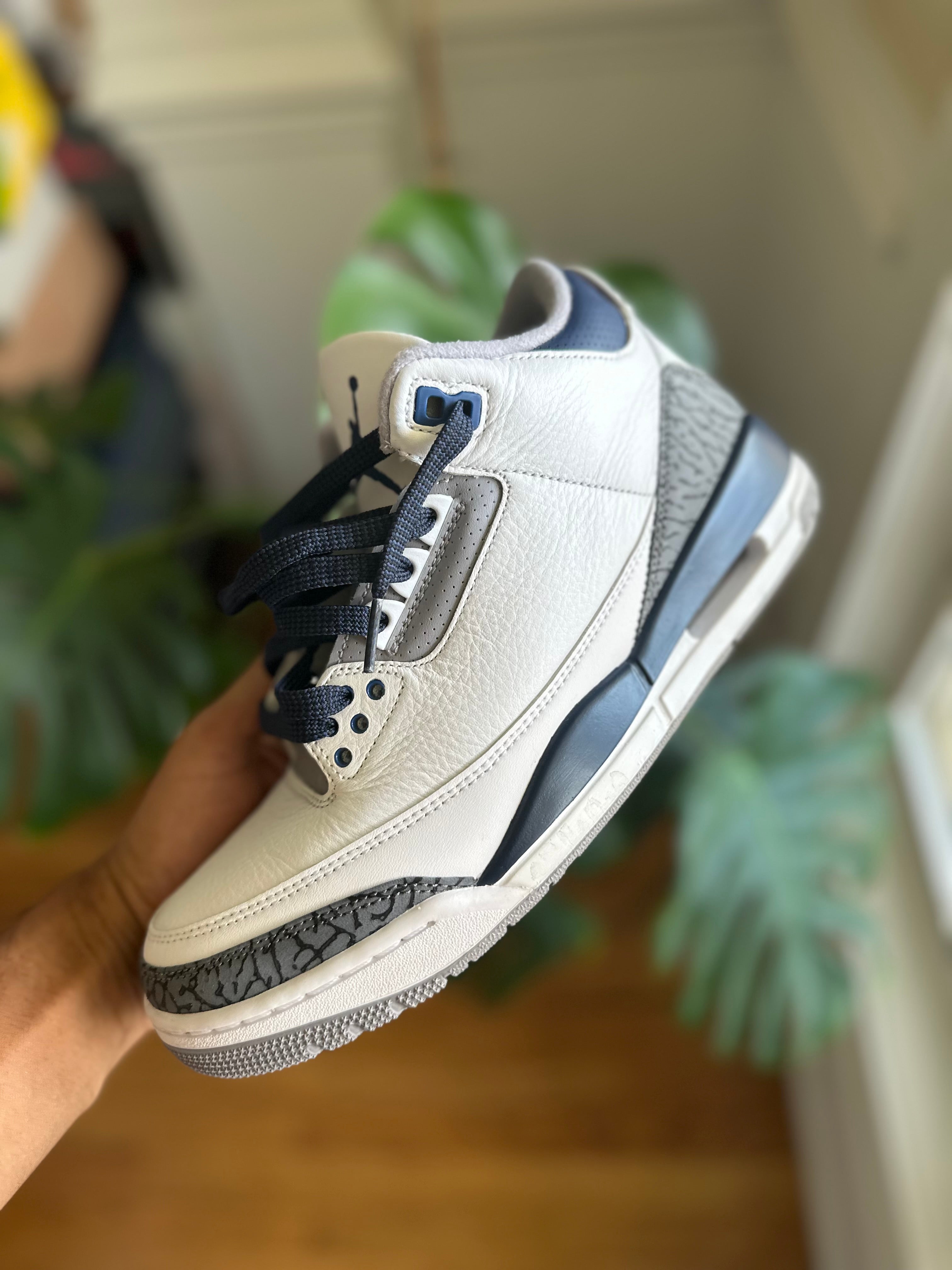 Size 8.5 - J3 midnight navy