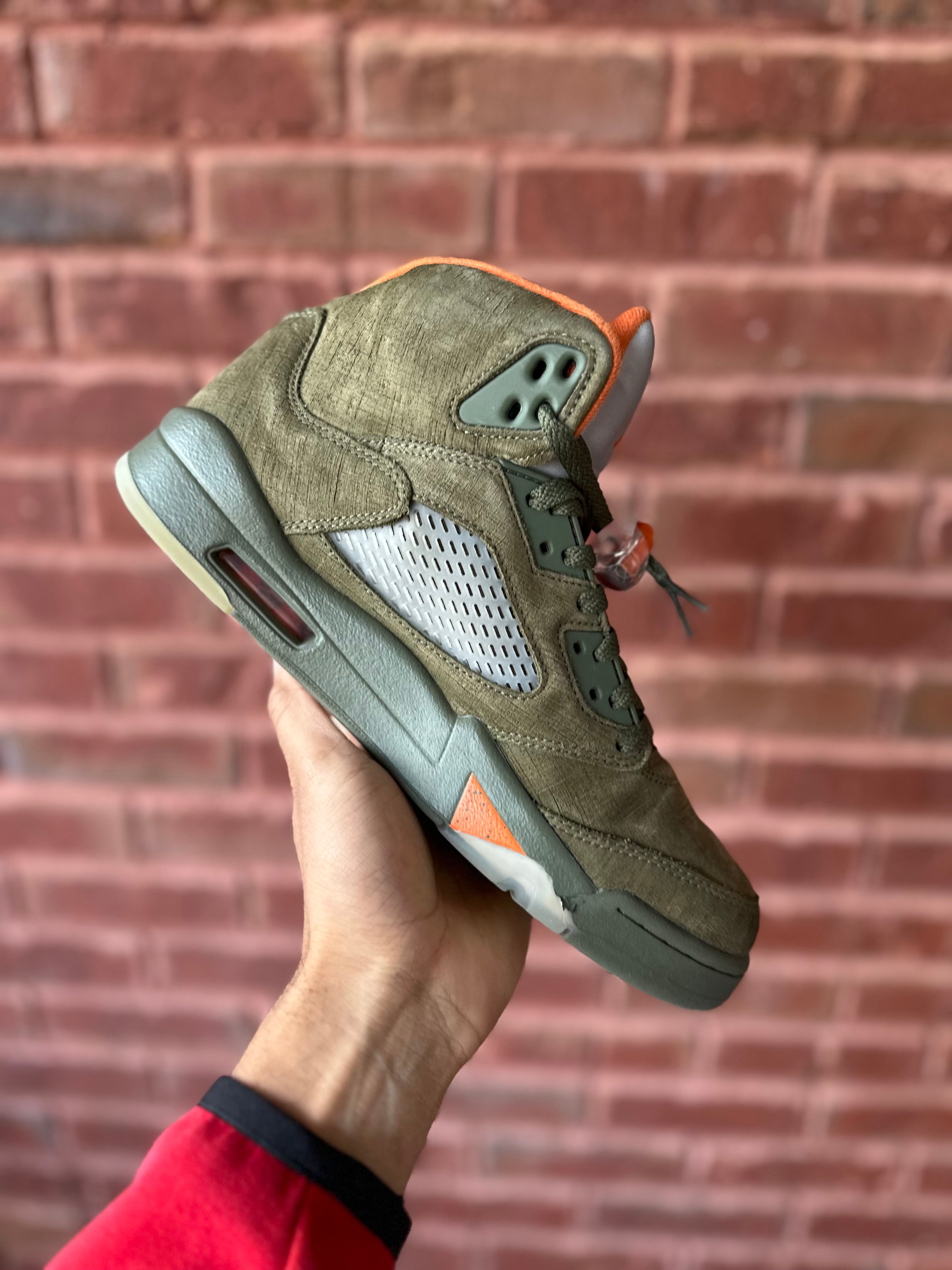 Size 9 - J5 olive