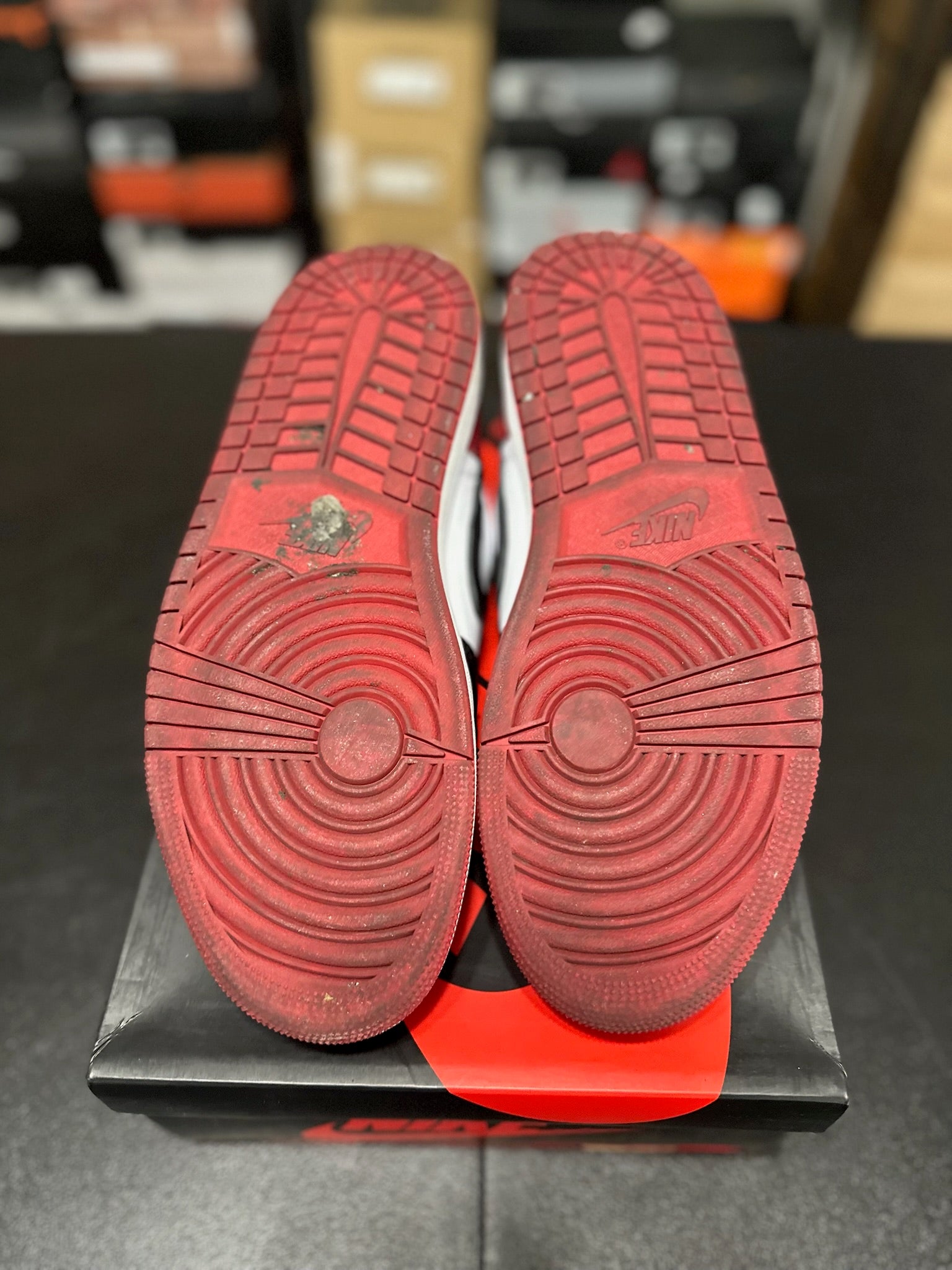 Size 9.5 - J1 Low Black Toe