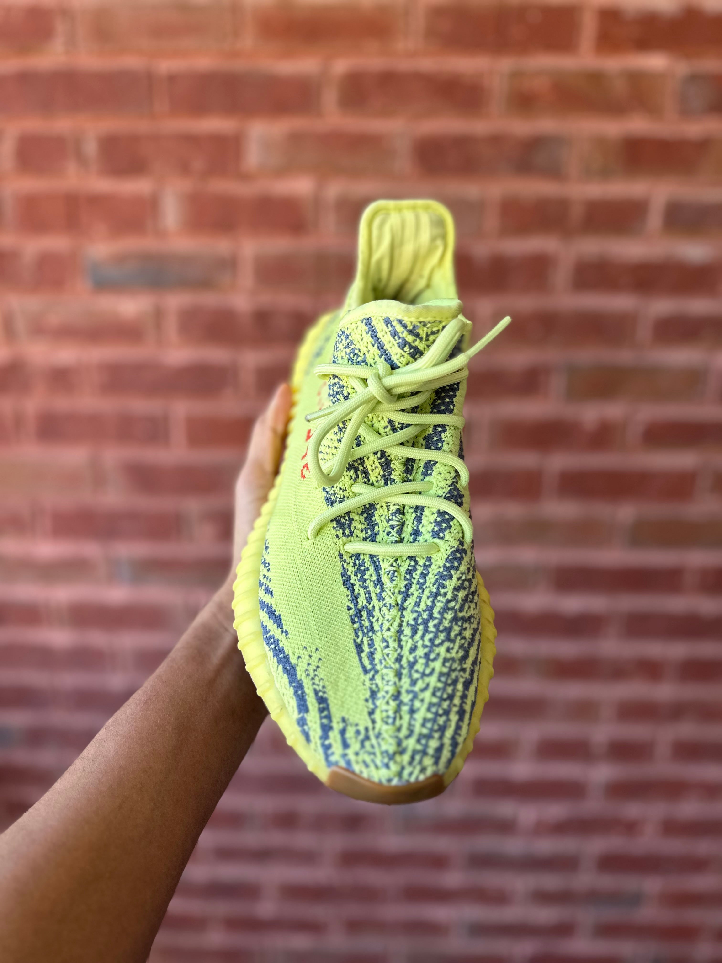 Size 11.5 - YZY 350 Semi-frozen yellow