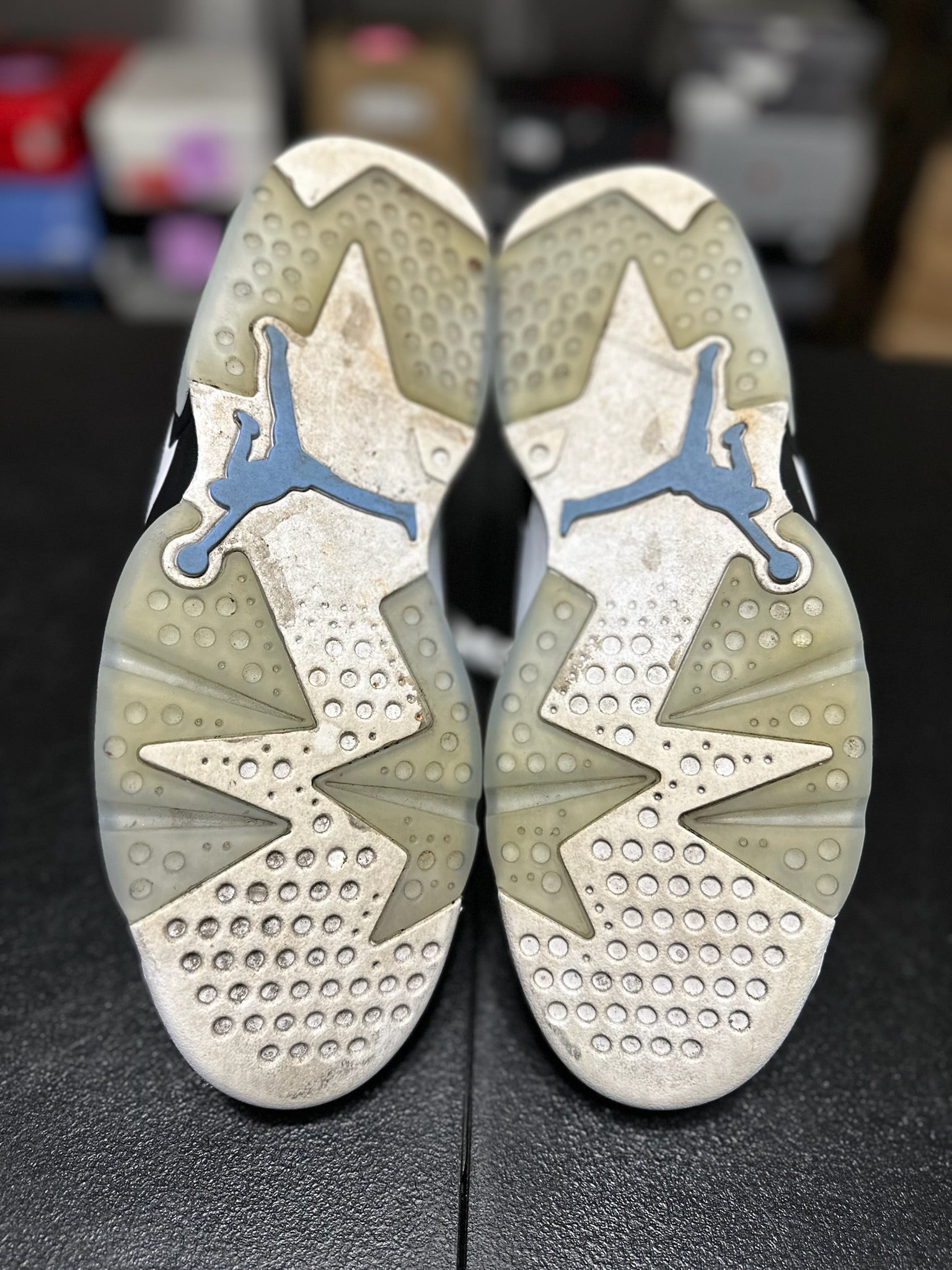 Size 10 - J6 UNC White