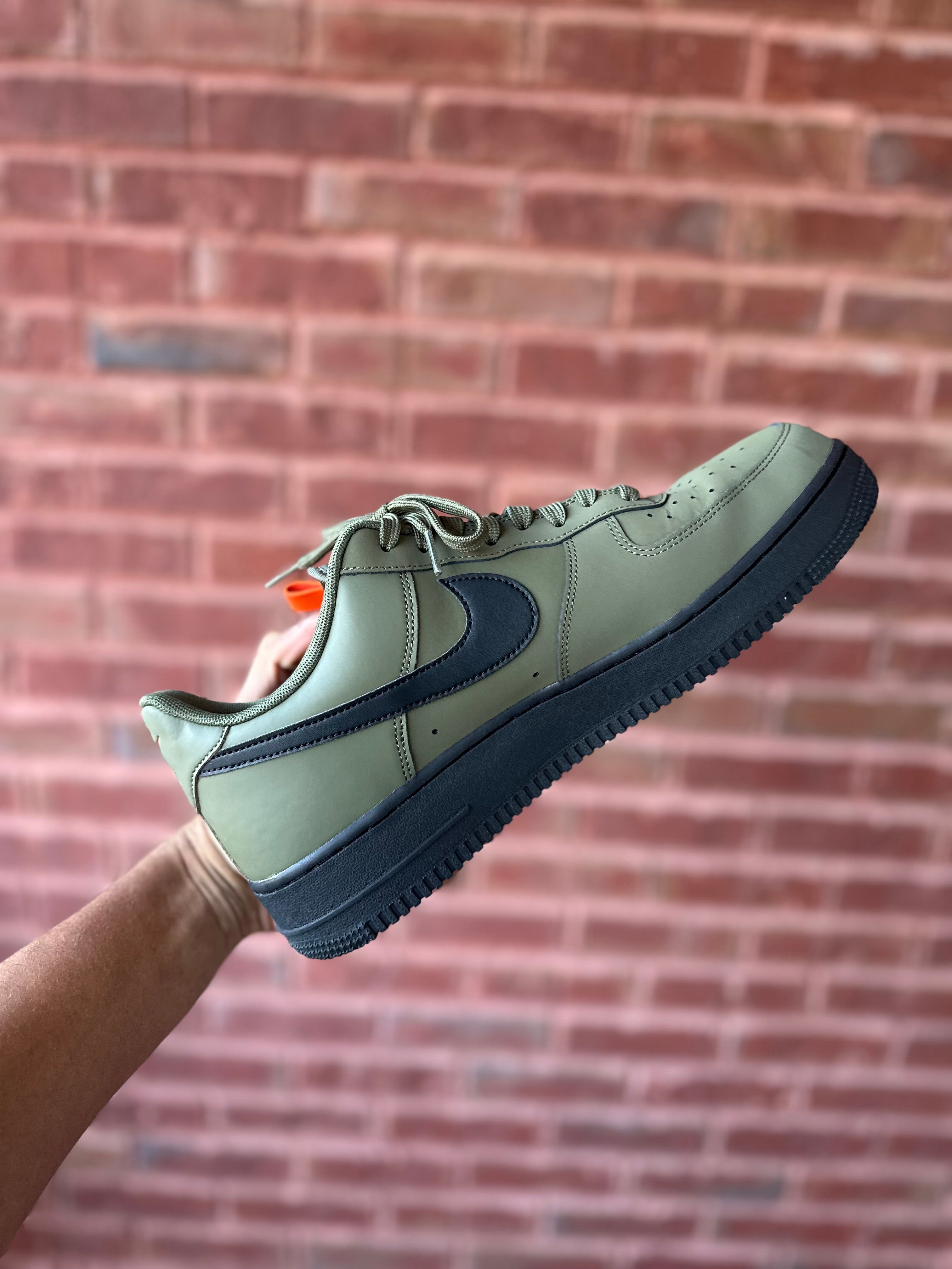 Size 11 - AF1 LOW MEDIUM OLIVE