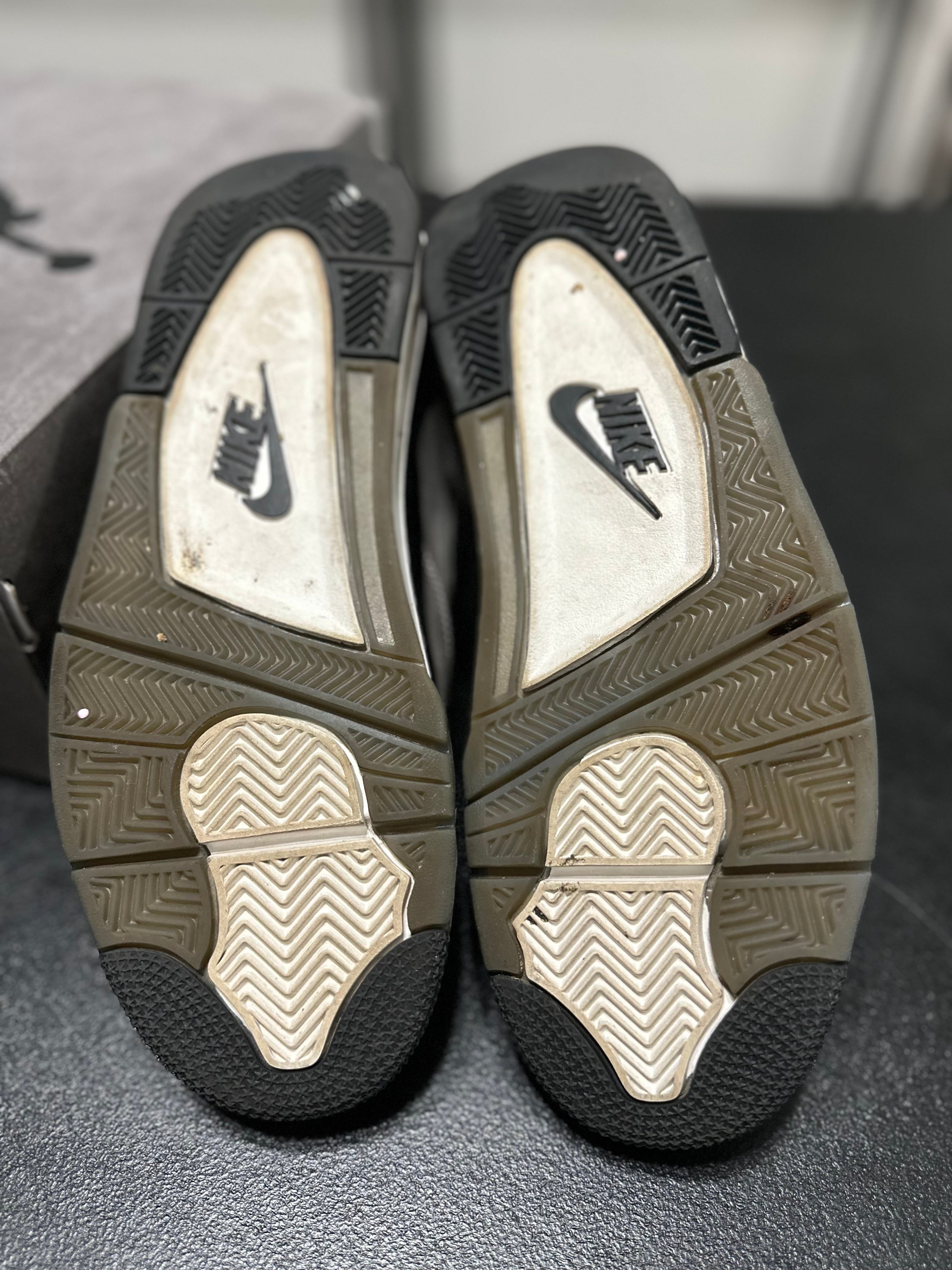 Size 9 - J4 cave stone