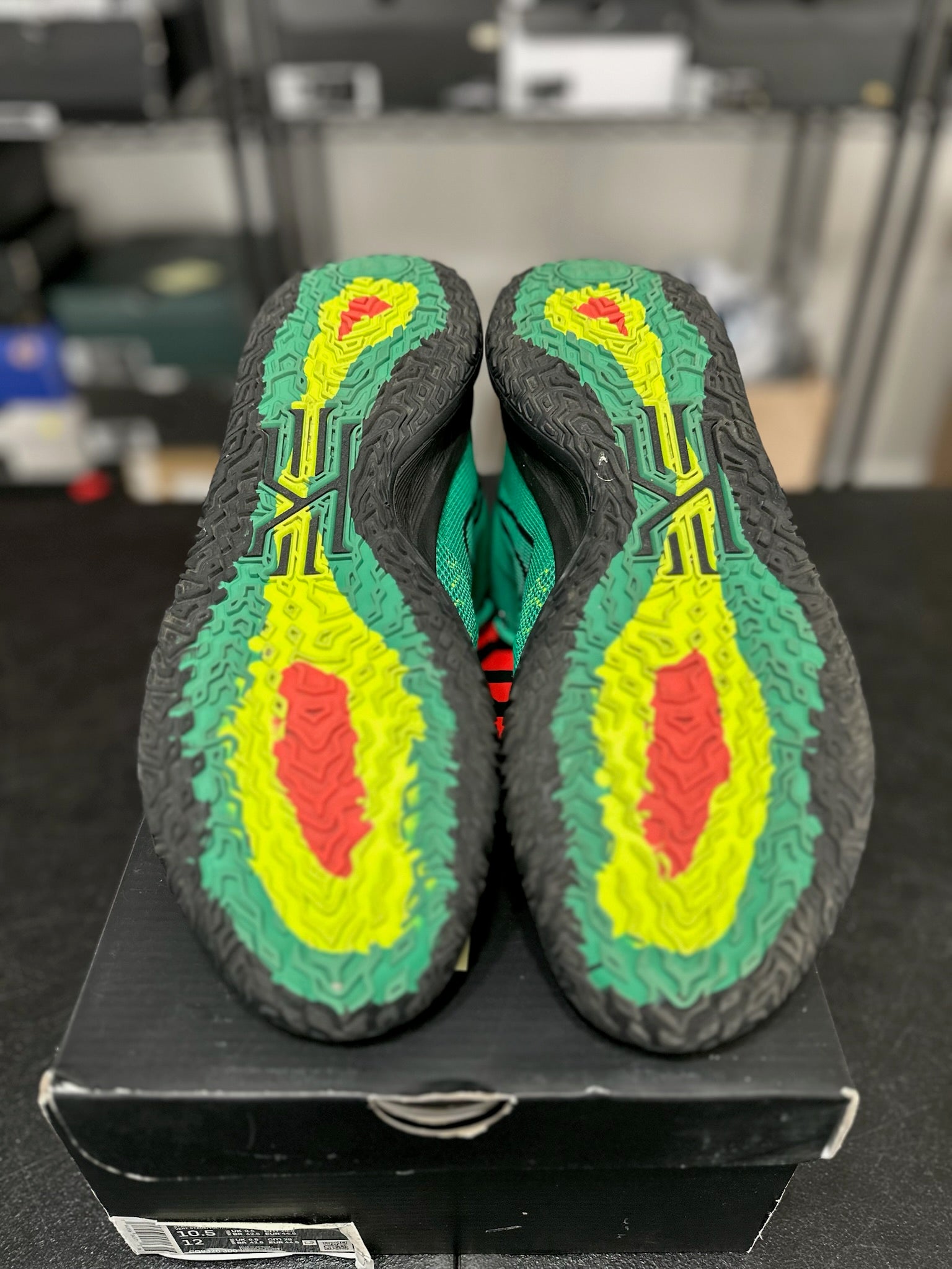 Size 10.5 - Kyrie 7 Ky-D Weatherman